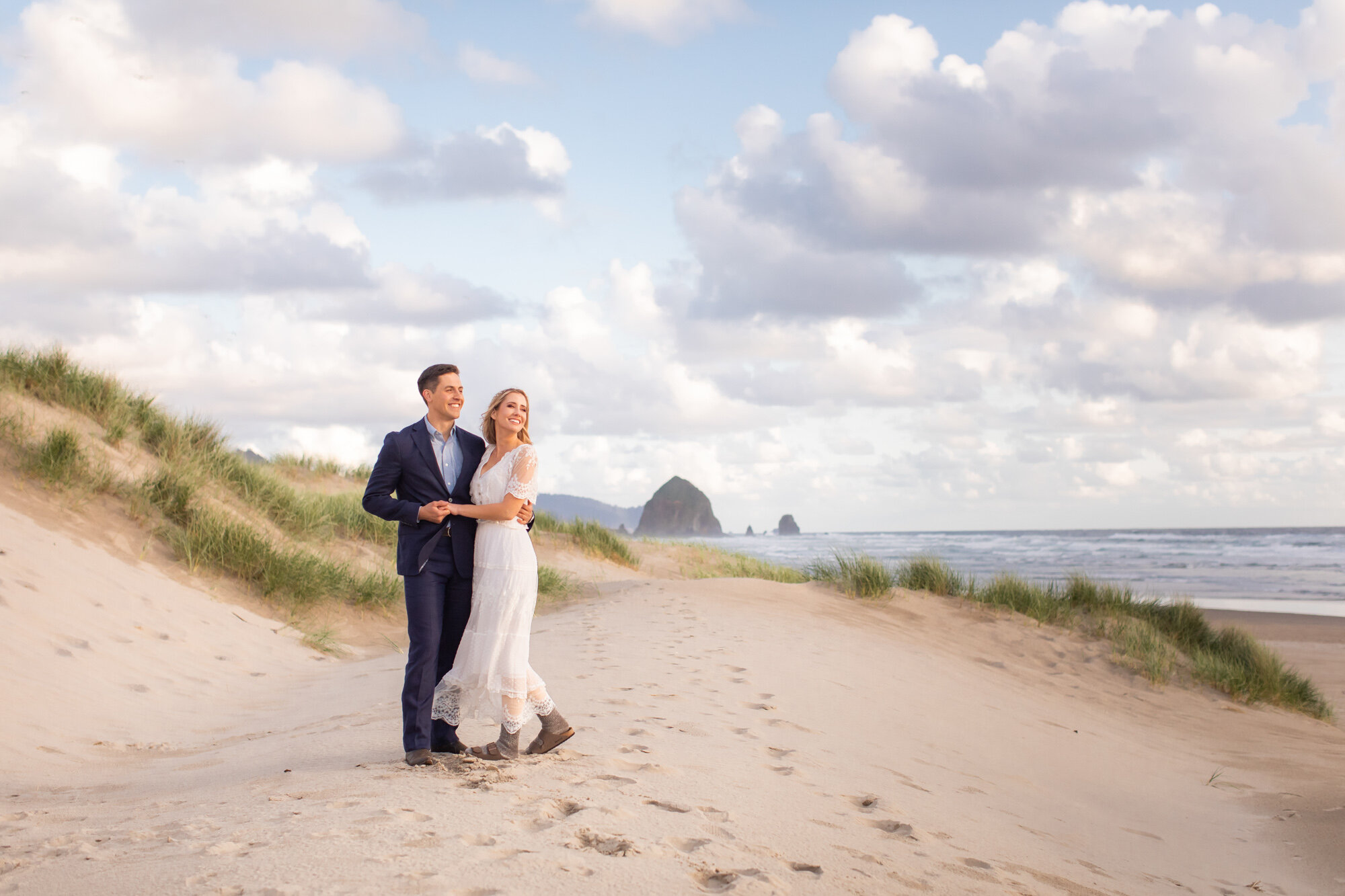 OregonCoastElopement-CannonBeach-HugPoint-DanRice21_030.jpg