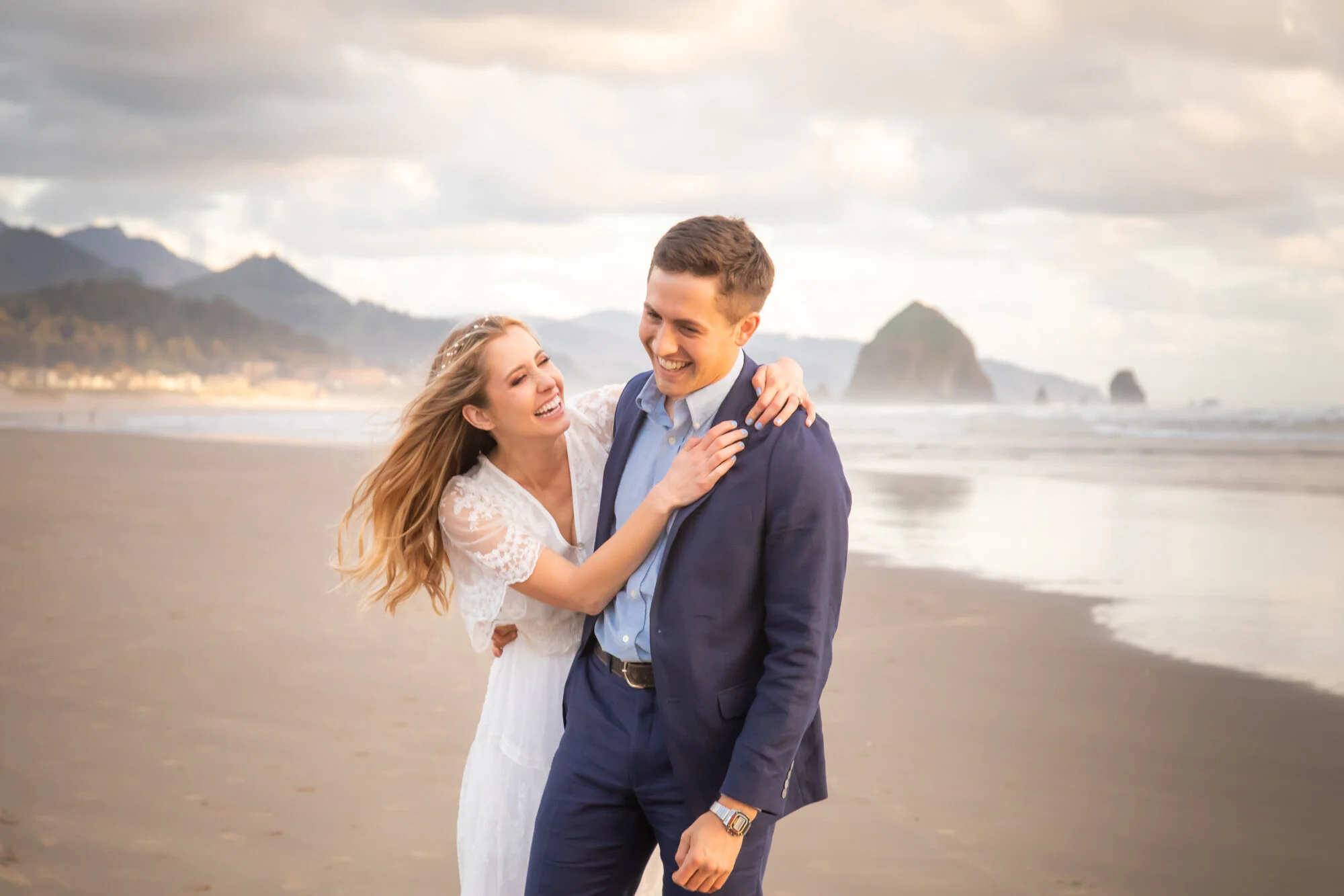 OregonCoastElopement-CannonBeach-HugPoint-DanRice21_054.jpg