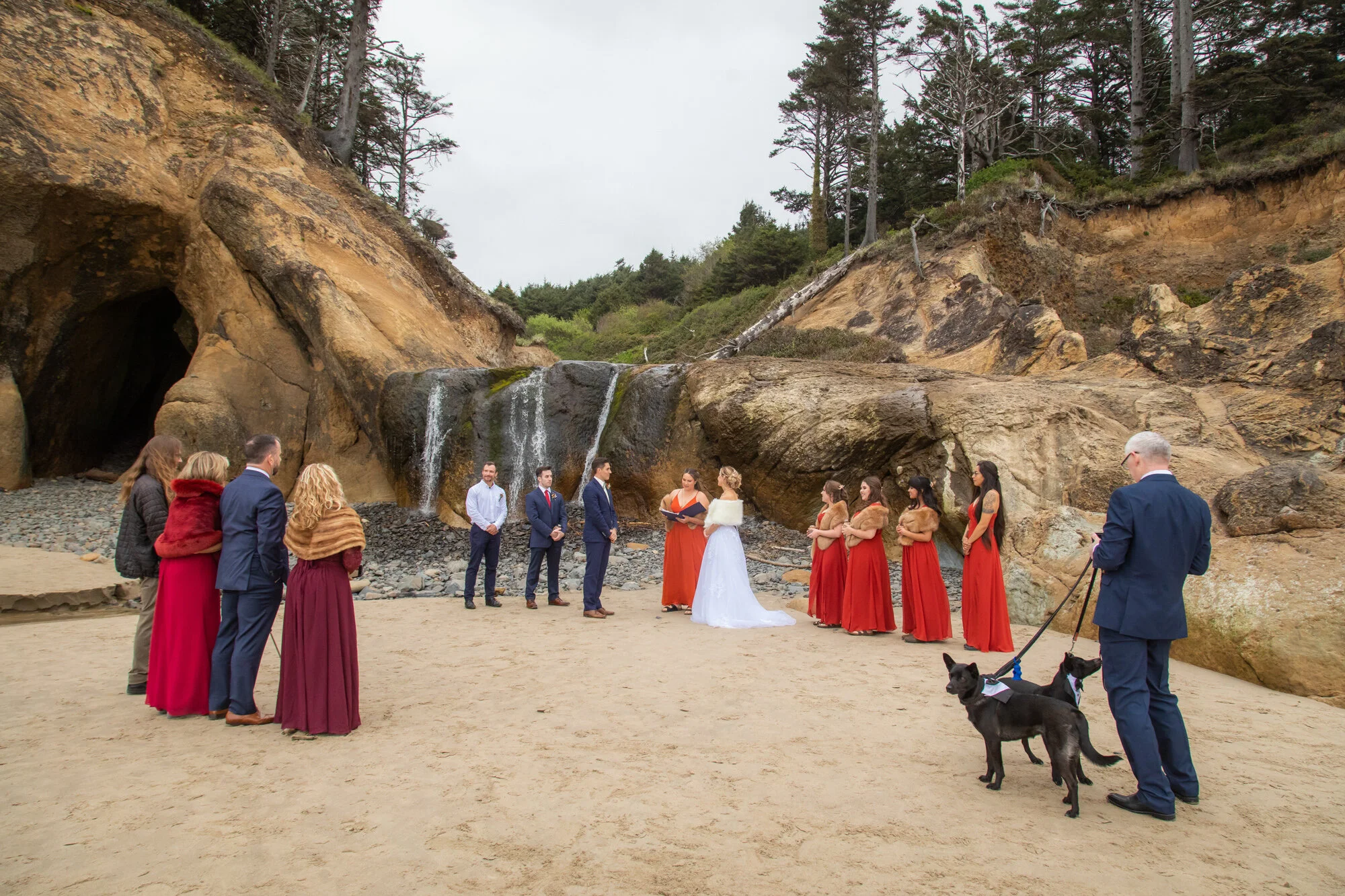 OregonCoastElopement-CannonBeach-HugPoint-DanRice21_086.jpg