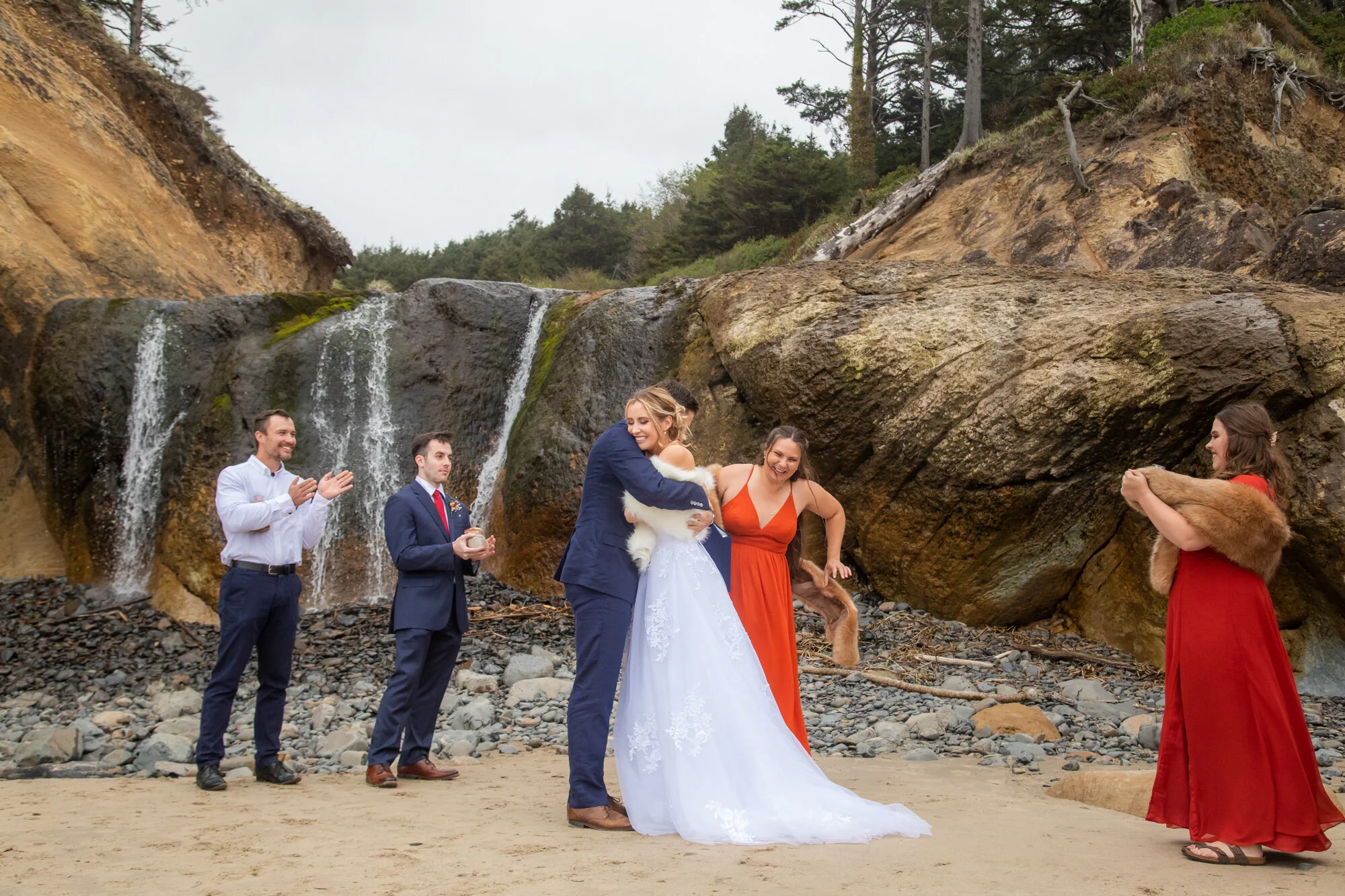 OregonCoastElopement-CannonBeach-HugPoint-DanRice21_093.jpg