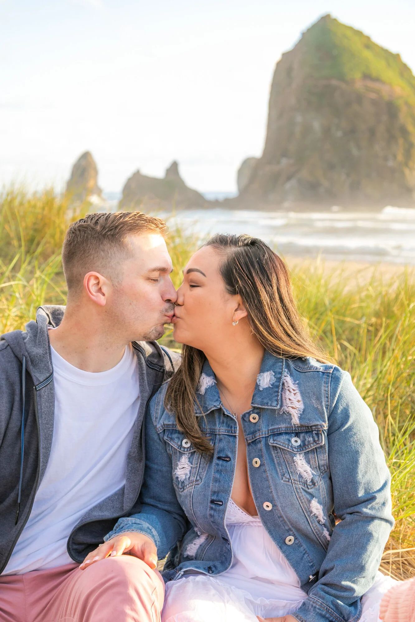 CannonBeach-HaystackRock-Family-Sunset-Photography-Session21_045.jpg