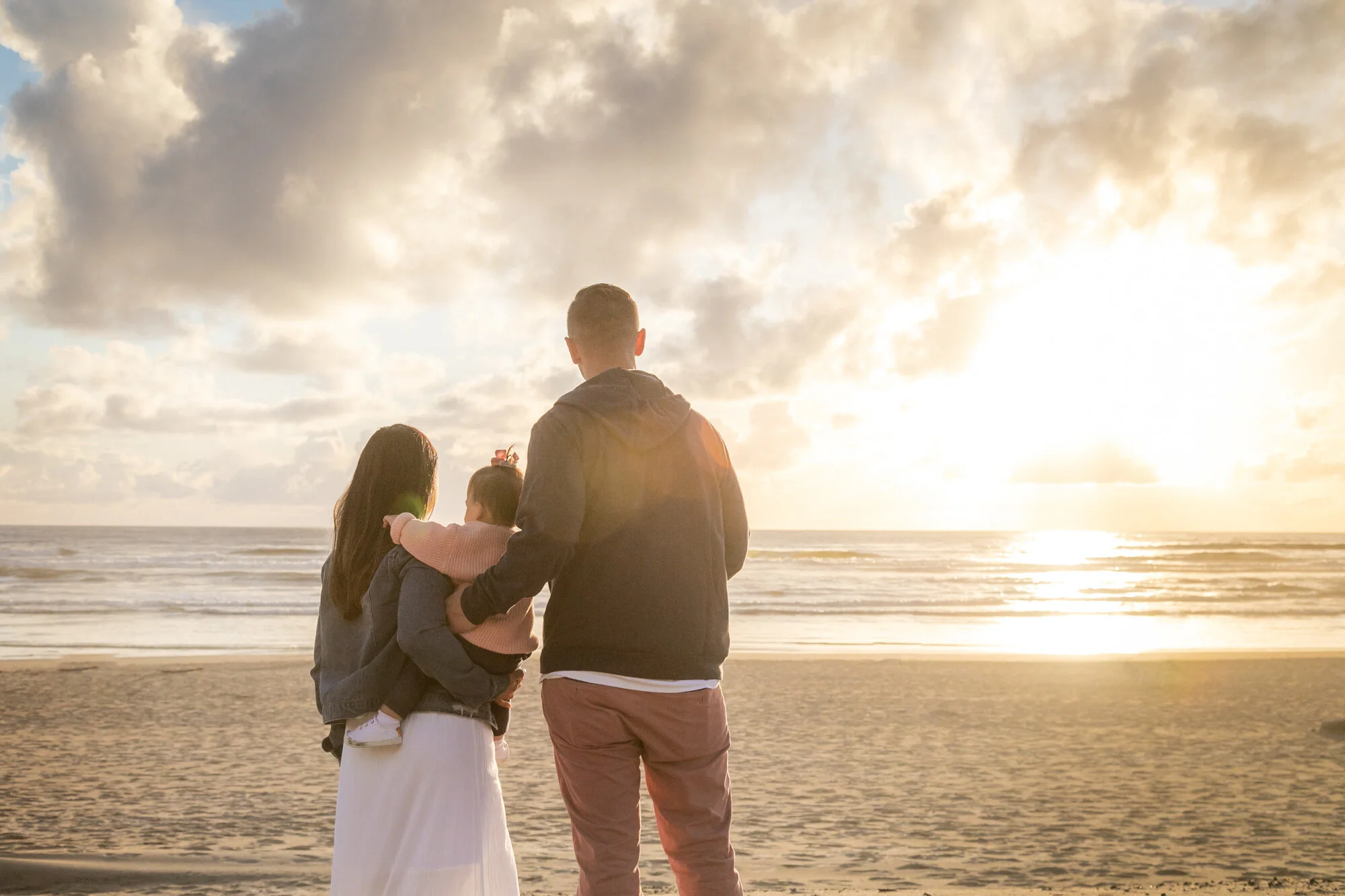 CannonBeach-HaystackRock-Family-Sunset-Photography-Session21_054.jpg
