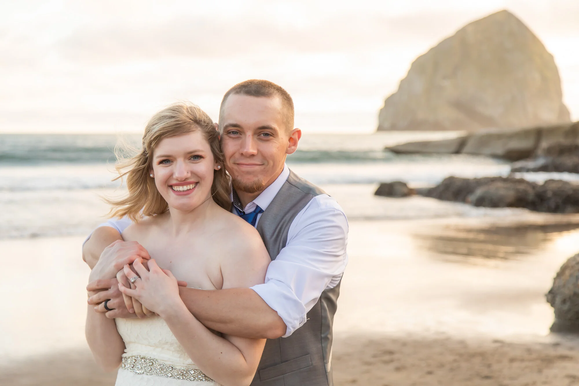 PacificCity-OregonCoast-Elopement-Photographer-21_026.jpg