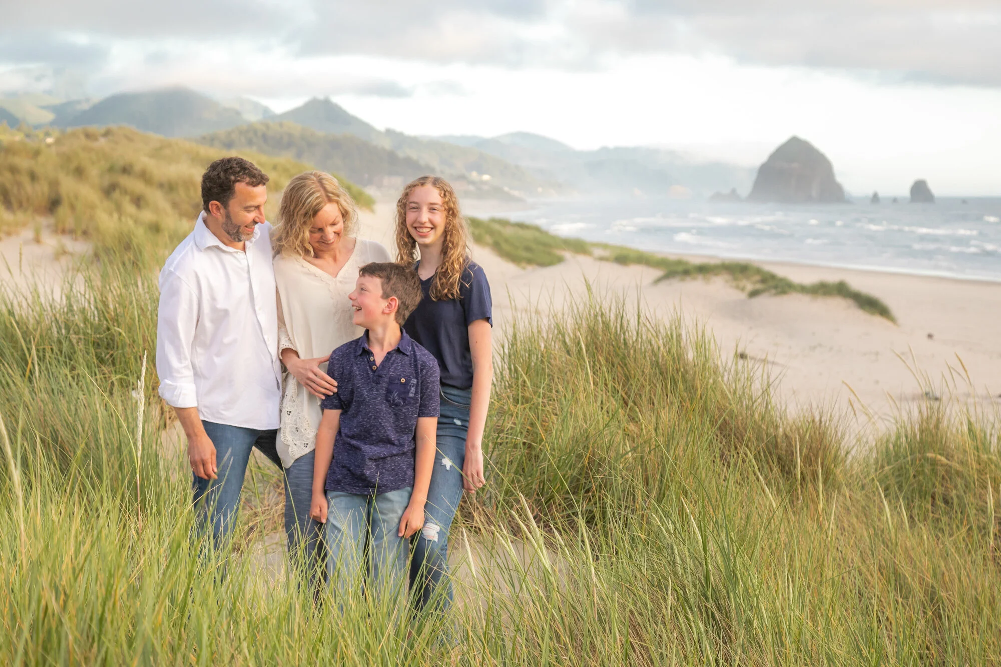 CannonBeach-Family-Photography-DanRice-Aug2021_033.jpg