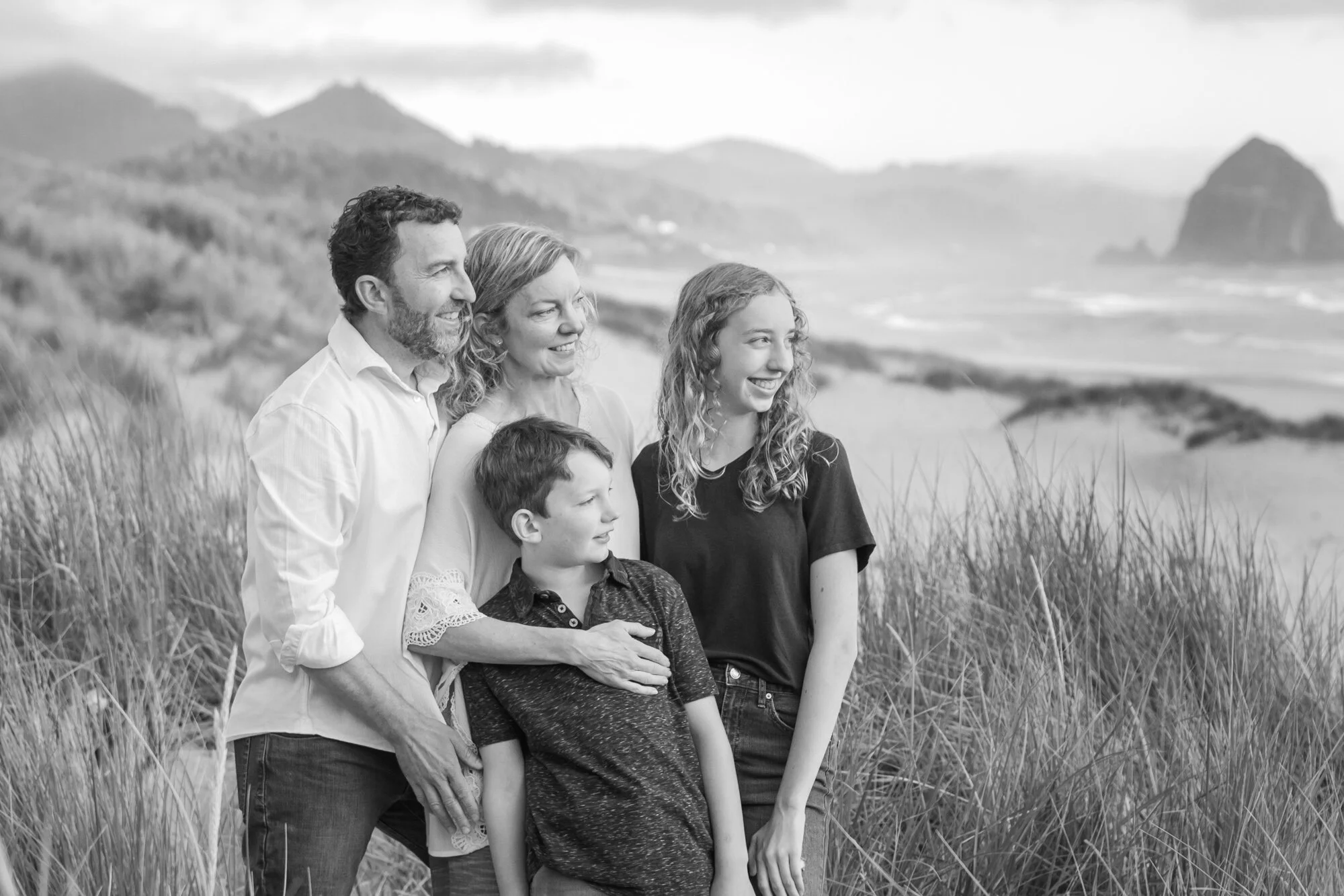 CannonBeach-Family-Photography-DanRice-Aug2021_034.jpg