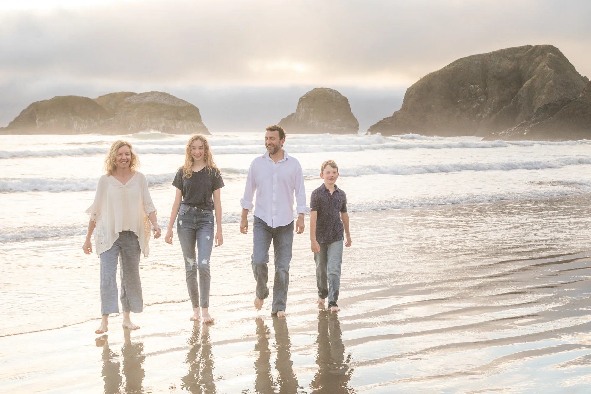 CannonBeach-Family-Photography-DanRice-Aug2021_040.jpg