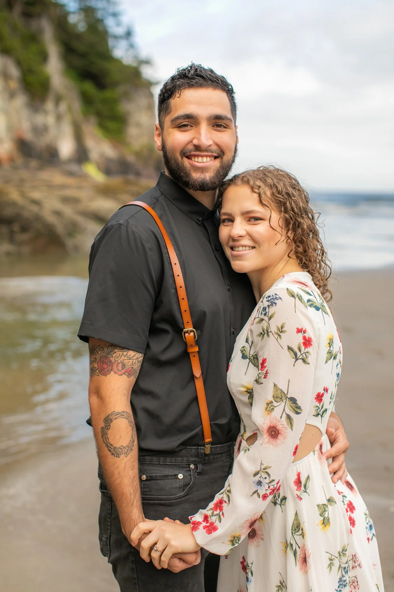 OswaldWest-Shortsand-Beach-OregonCoast-Engagement-DanRice21_060.jpg