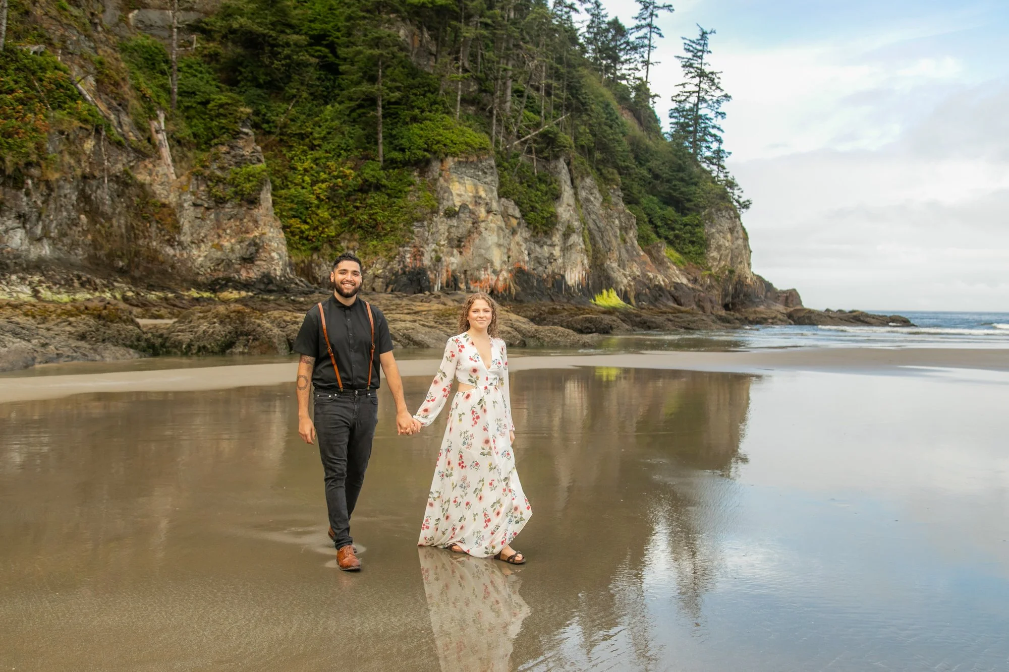 OswaldWest-Shortsand-Beach-OregonCoast-Engagement-DanRice21_061.jpg