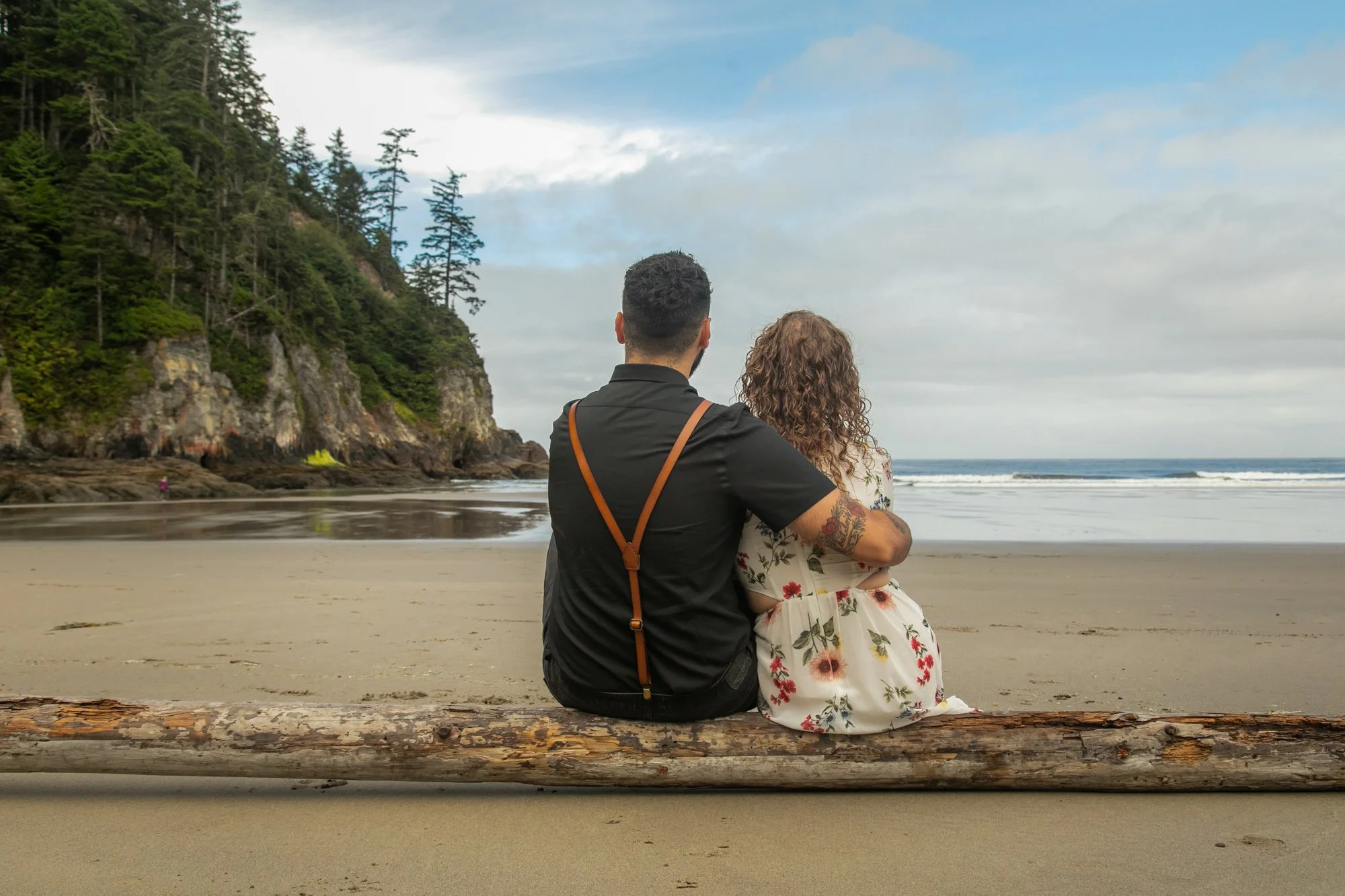 OswaldWest-Shortsand-Beach-OregonCoast-Engagement-DanRice21_070.jpg