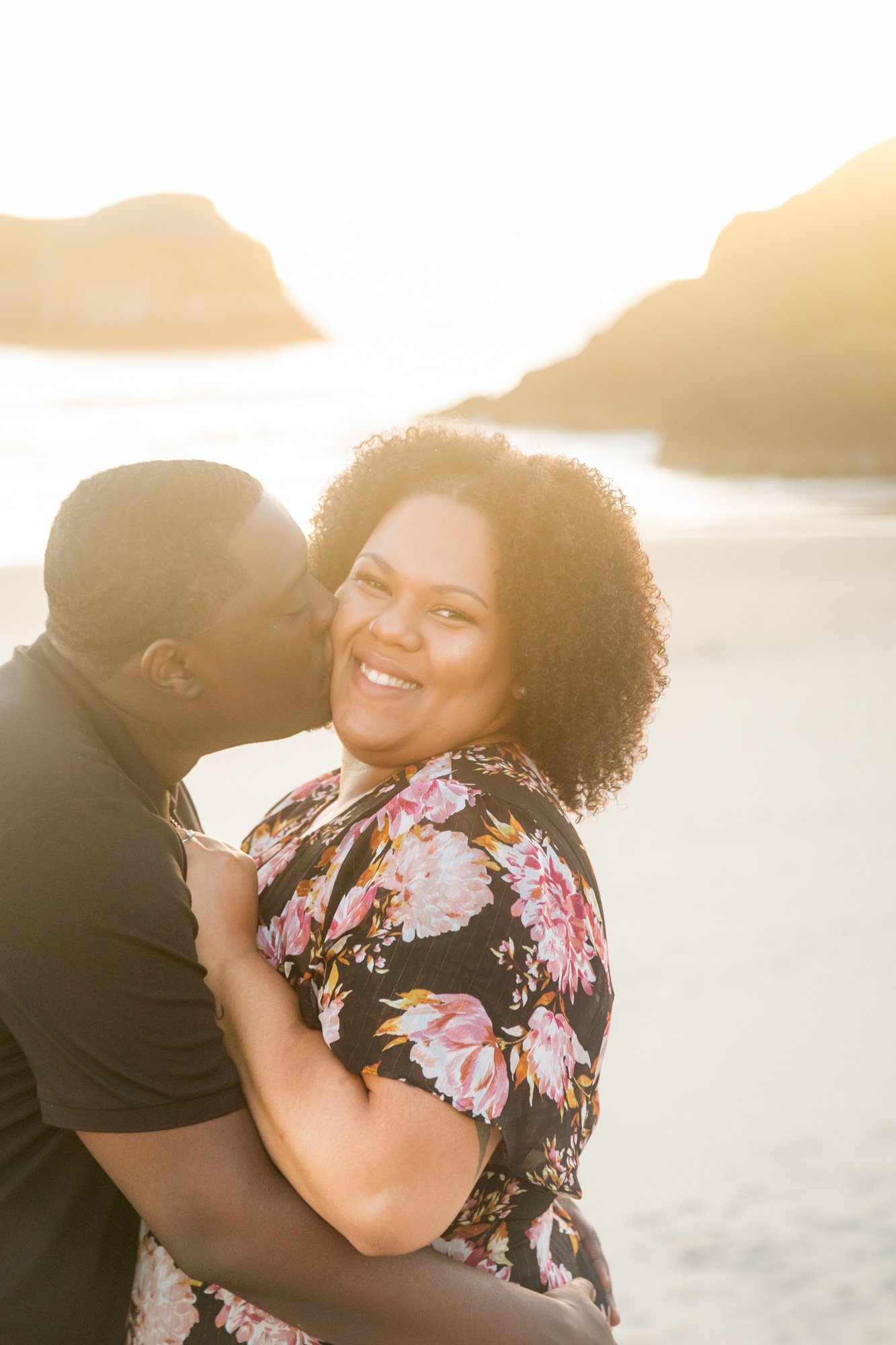 CannonBeach-Sunset-Engagement-DanRice-21-016.jpg