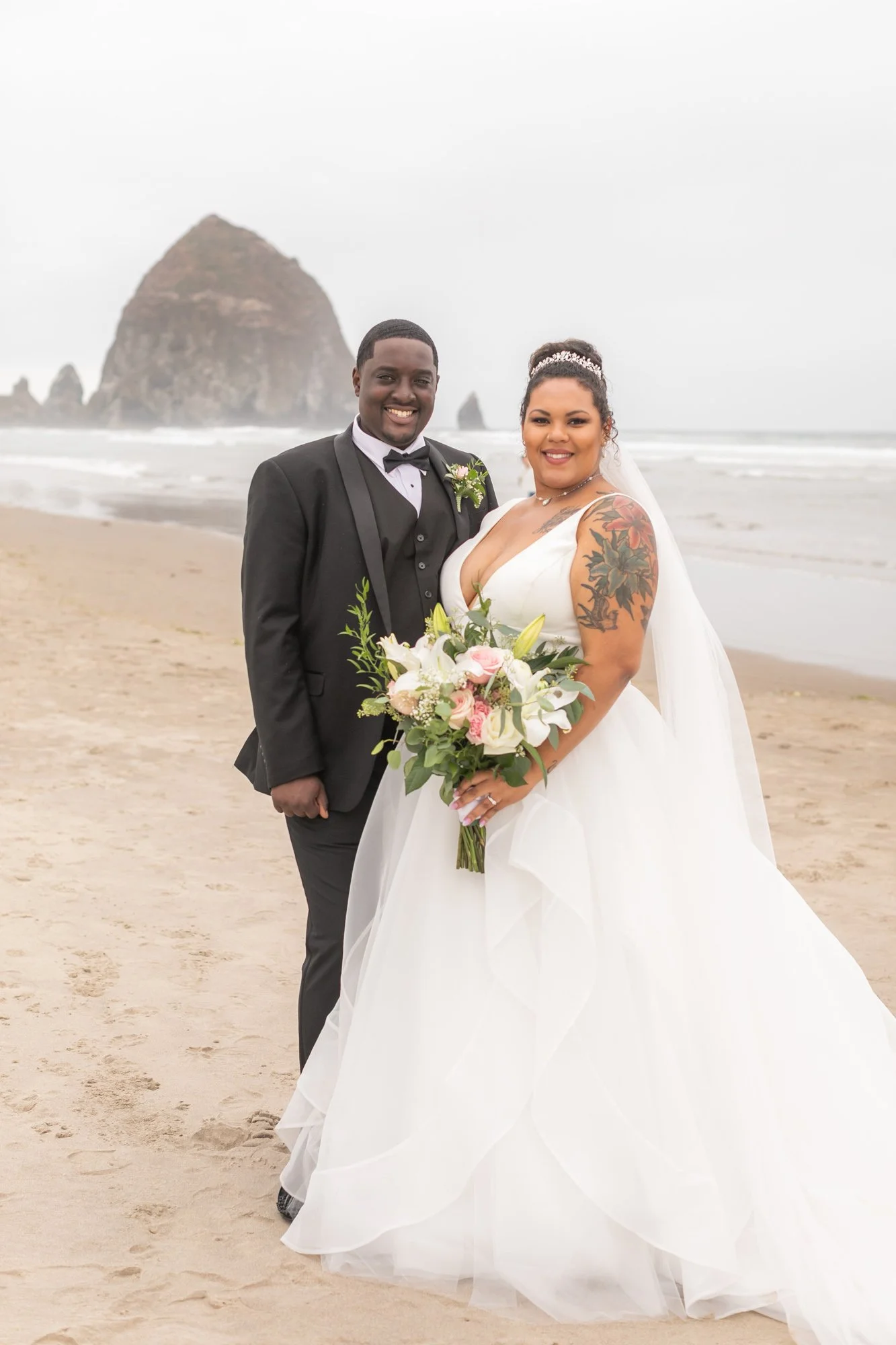 CannonBeach-Wedding-SurfsandResort-DanRice-21-086.jpg