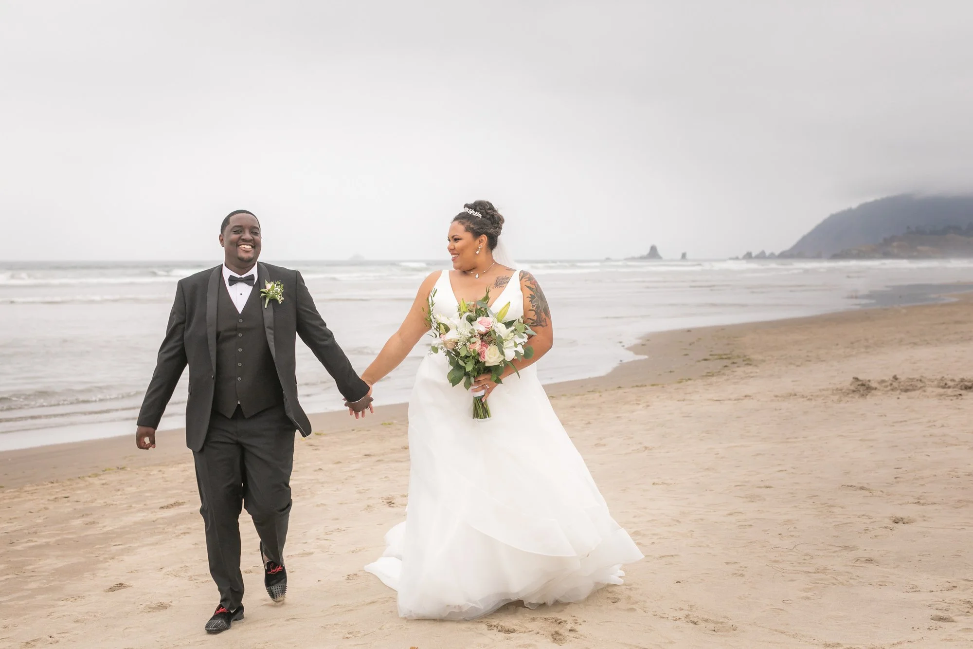 CannonBeach-Wedding-SurfsandResort-DanRice-21-087.jpg