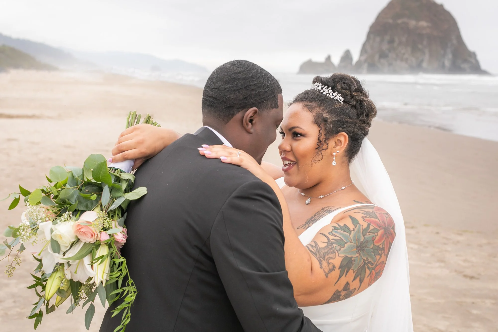 CannonBeach-Wedding-SurfsandResort-DanRice-21-094.jpg