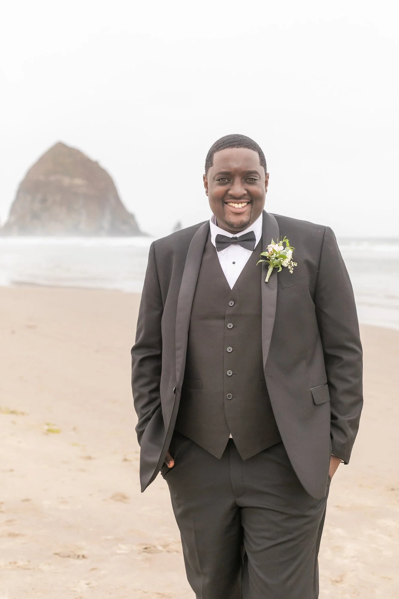 CannonBeach-Wedding-SurfsandResort-DanRice-21-095.jpg