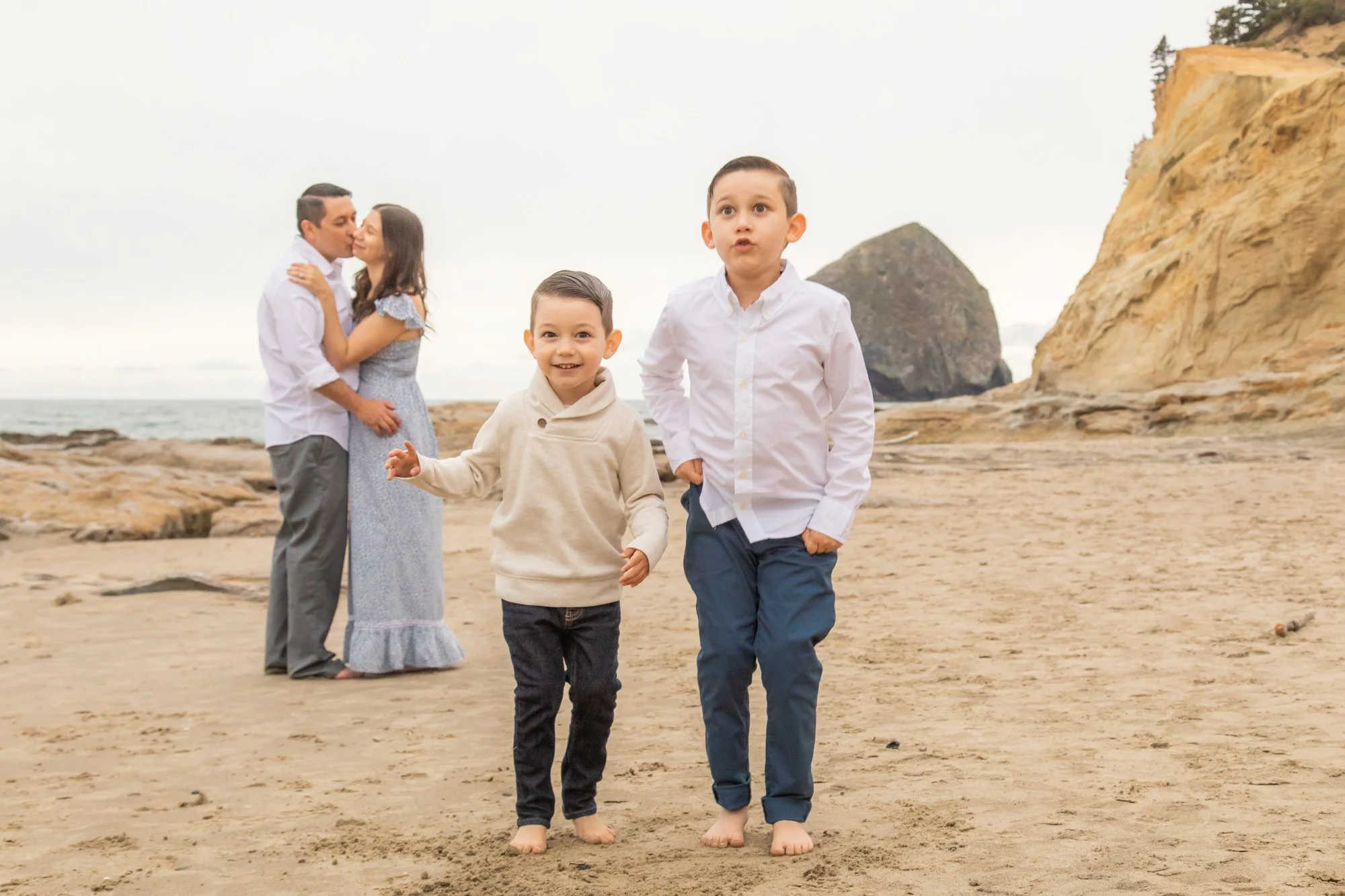 PacificCity-FamilyPhotographer-OregonCoast-DanRice21-025.jpg