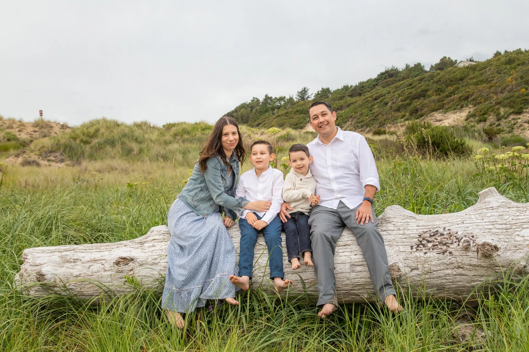 PacificCity-FamilyPhotographer-OregonCoast-DanRice21-029.jpg