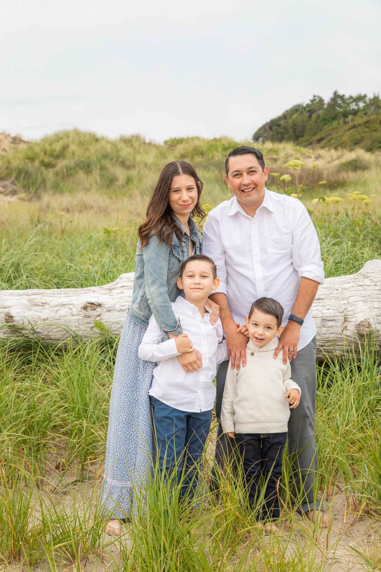 PacificCity-FamilyPhotographer-OregonCoast-DanRice21-031.jpg
