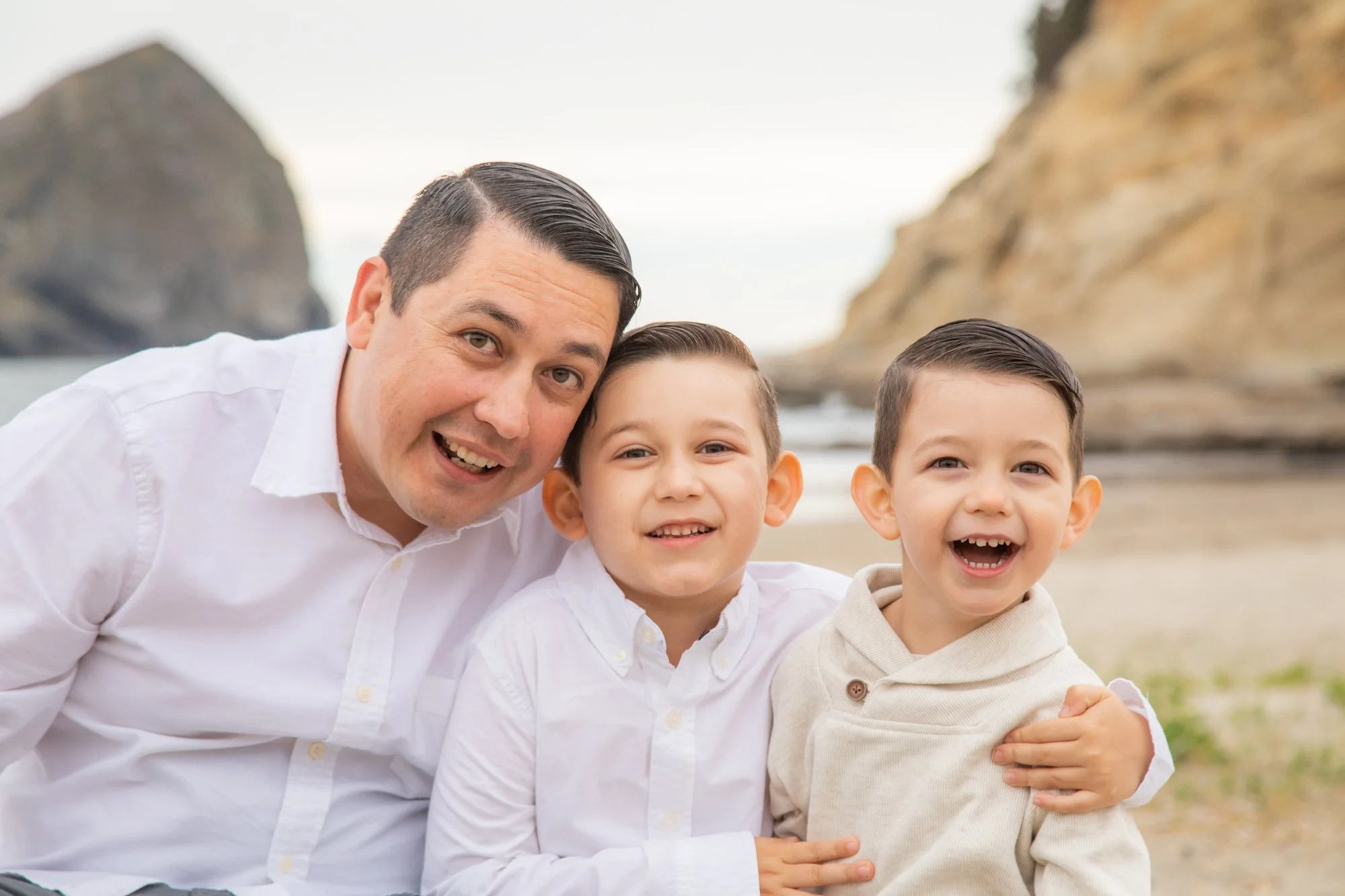 PacificCity-FamilyPhotographer-OregonCoast-DanRice21-037.jpg