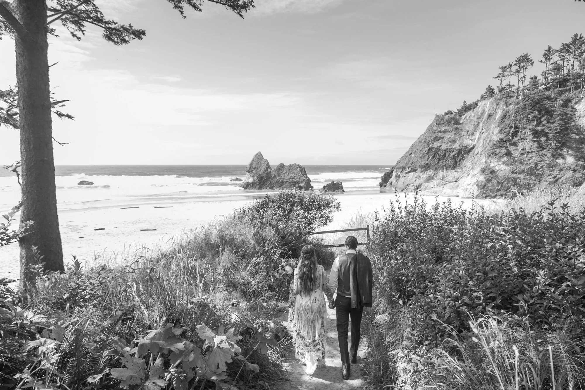 OregonCoast-Elopement-Photographer-Arcadia-DanRice21-045.jpg