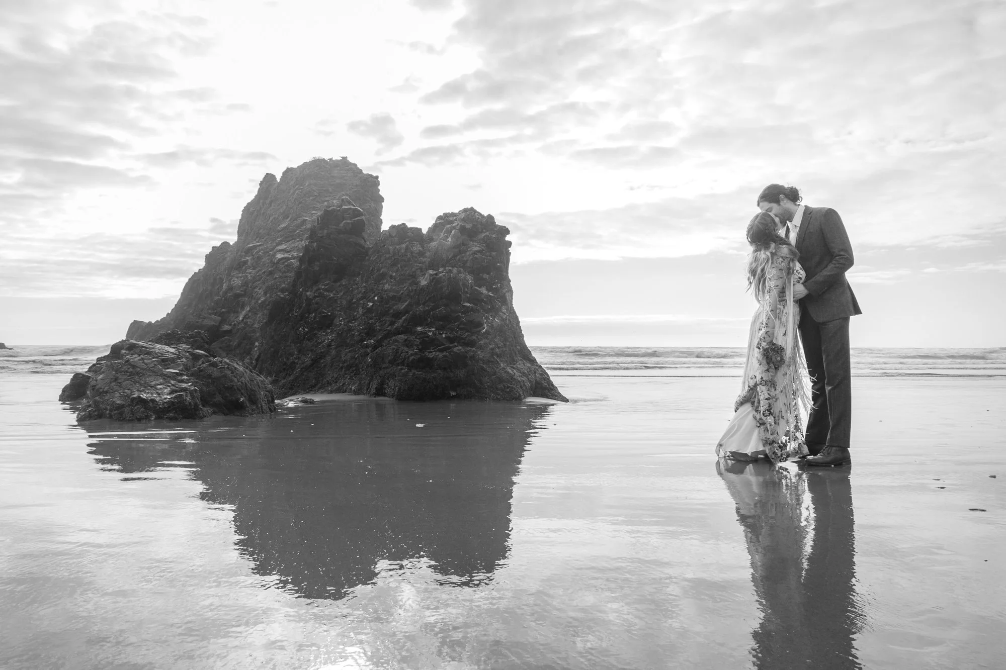 OregonCoast-Elopement-Photographer-Arcadia-DanRice21-124.jpg