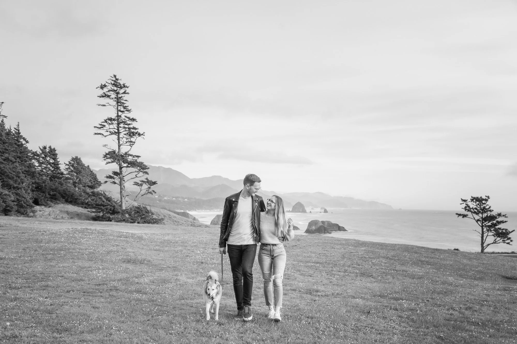 AnniversaryPhotography-EcolaStatePark-Haystack Rock-CannonBeach-DanRice-21-003.jpg