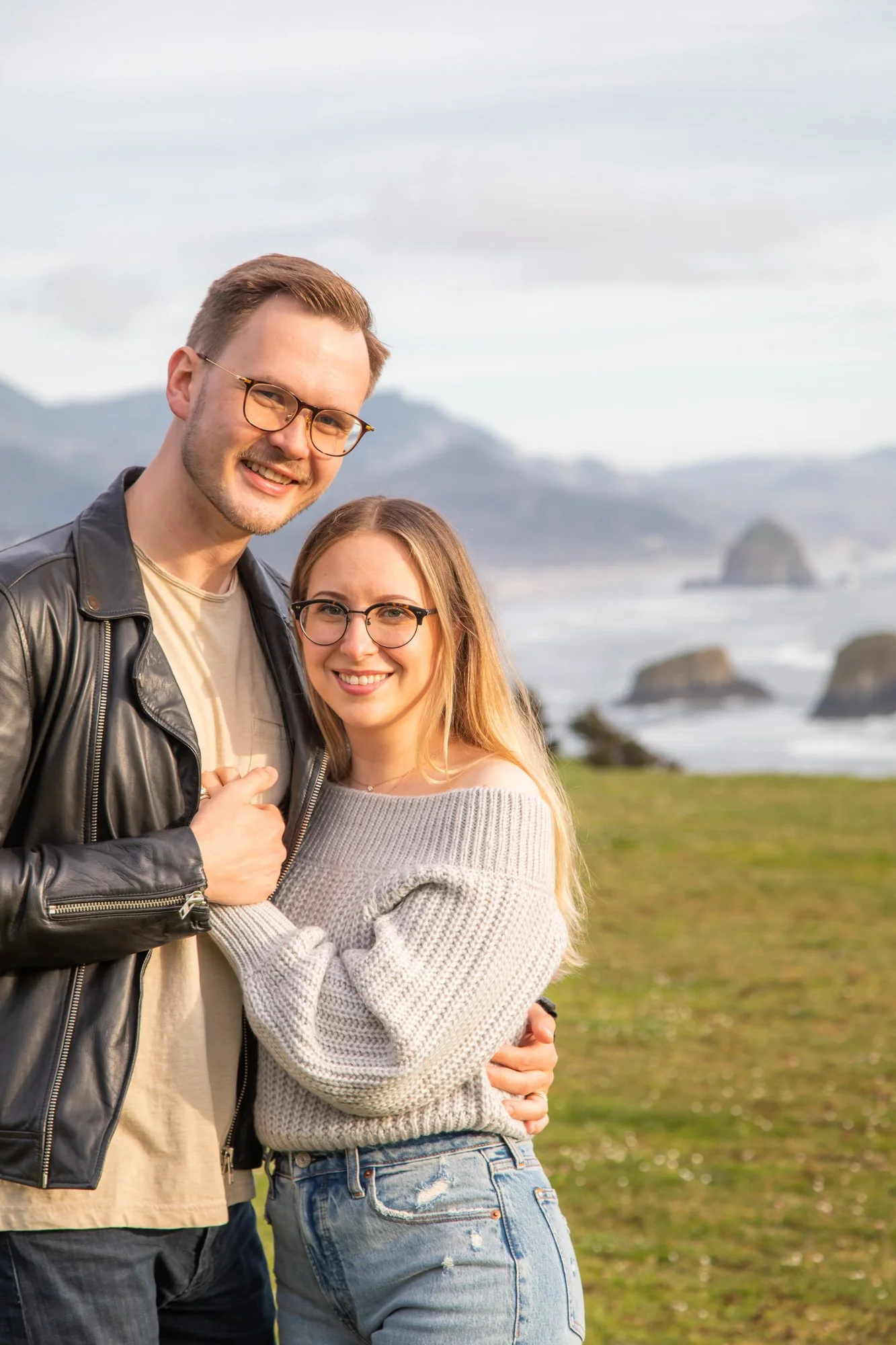 AnniversaryPhotography-EcolaStatePark-Haystack Rock-CannonBeach-DanRice-21-006.jpg