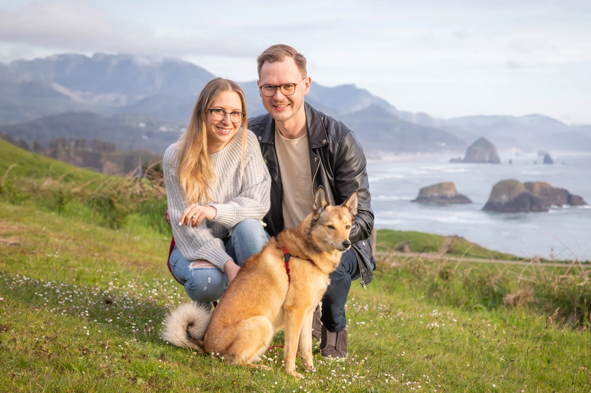 AnniversaryPhotography-EcolaStatePark-Haystack Rock-CannonBeach-DanRice-21-014.jpg