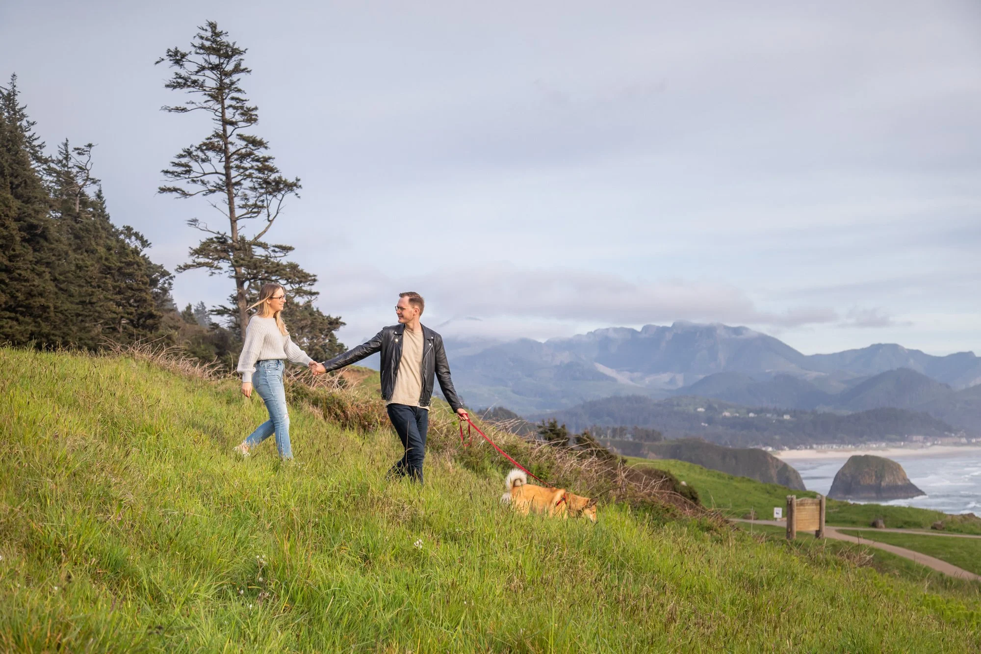 AnniversaryPhotography-EcolaStatePark-Haystack Rock-CannonBeach-DanRice-21-015.jpg