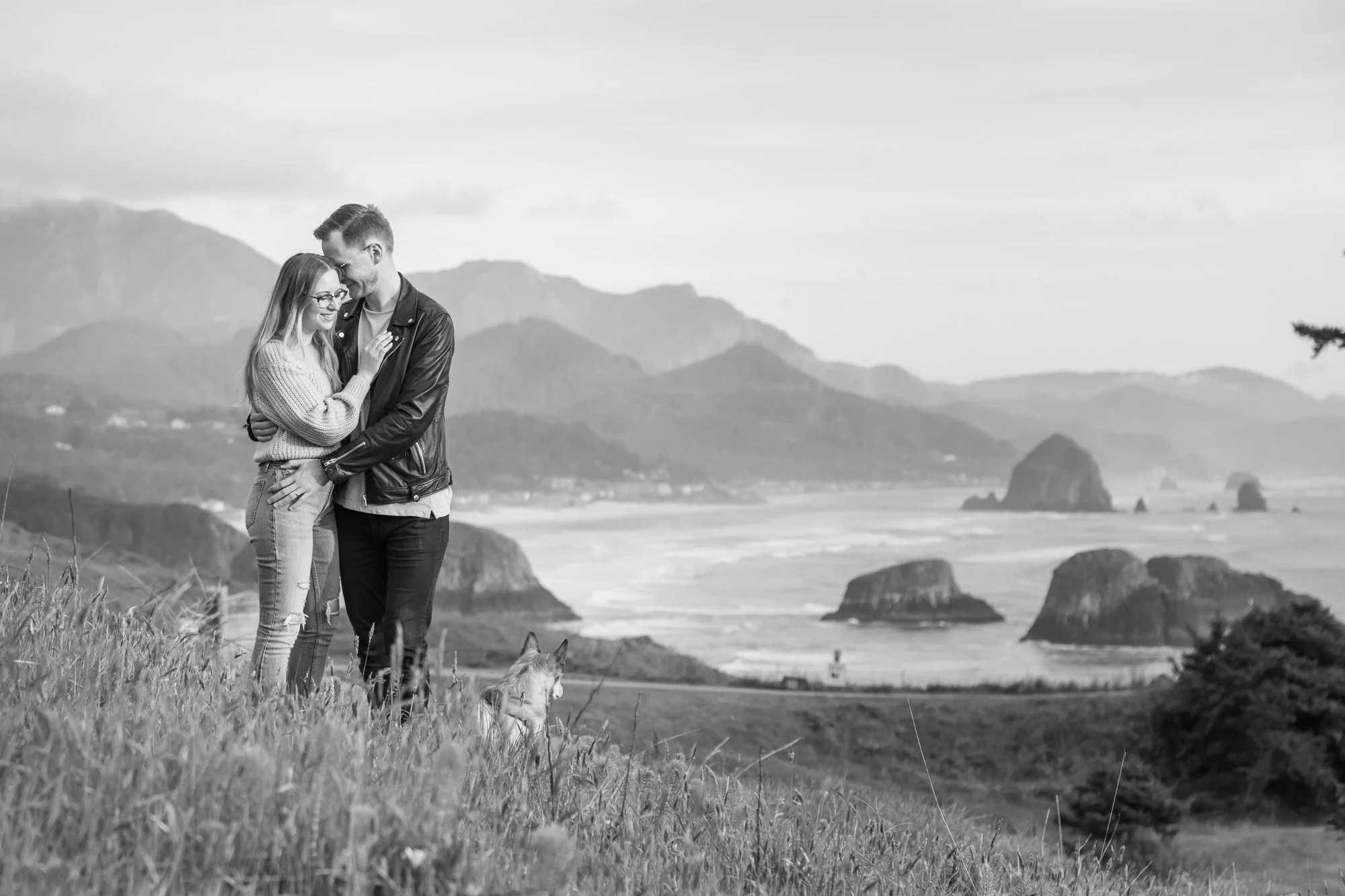 AnniversaryPhotography-EcolaStatePark-Haystack Rock-CannonBeach-DanRice-21-017.jpg