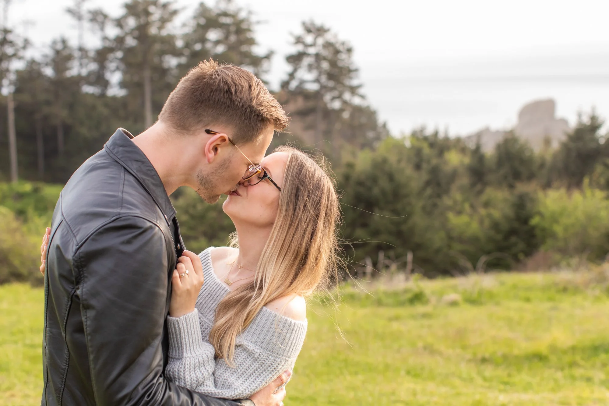 AnniversaryPhotography-EcolaStatePark-Haystack Rock-CannonBeach-DanRice-21-021.jpg