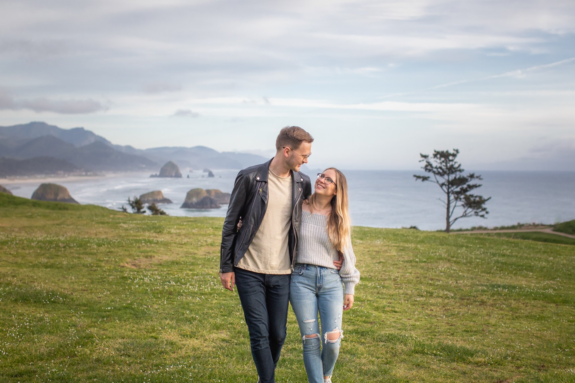 AnniversaryPhotography-EcolaStatePark-Haystack Rock-CannonBeach-DanRice-21-024.jpg