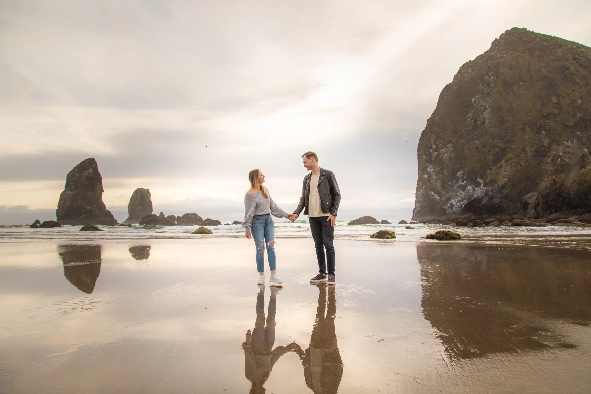 AnniversaryPhotography-EcolaStatePark-Haystack Rock-CannonBeach-DanRice-21-038.jpg