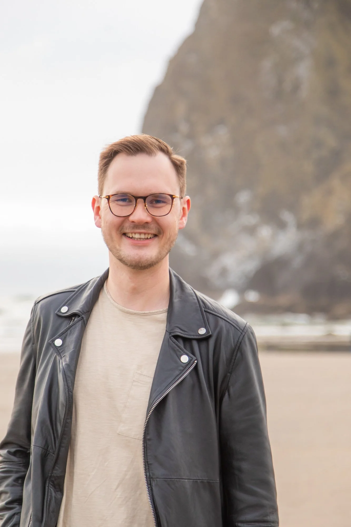 AnniversaryPhotography-EcolaStatePark-Haystack Rock-CannonBeach-DanRice-21-052.jpg