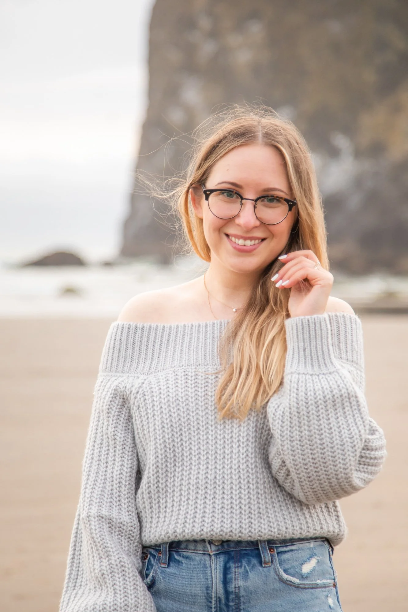 AnniversaryPhotography-EcolaStatePark-Haystack Rock-CannonBeach-DanRice-21-053.jpg