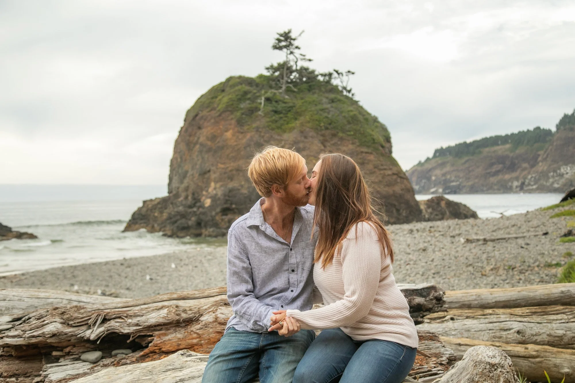 OregonCoast-Enagagement-ShortBeach-DanRice21-011.jpg