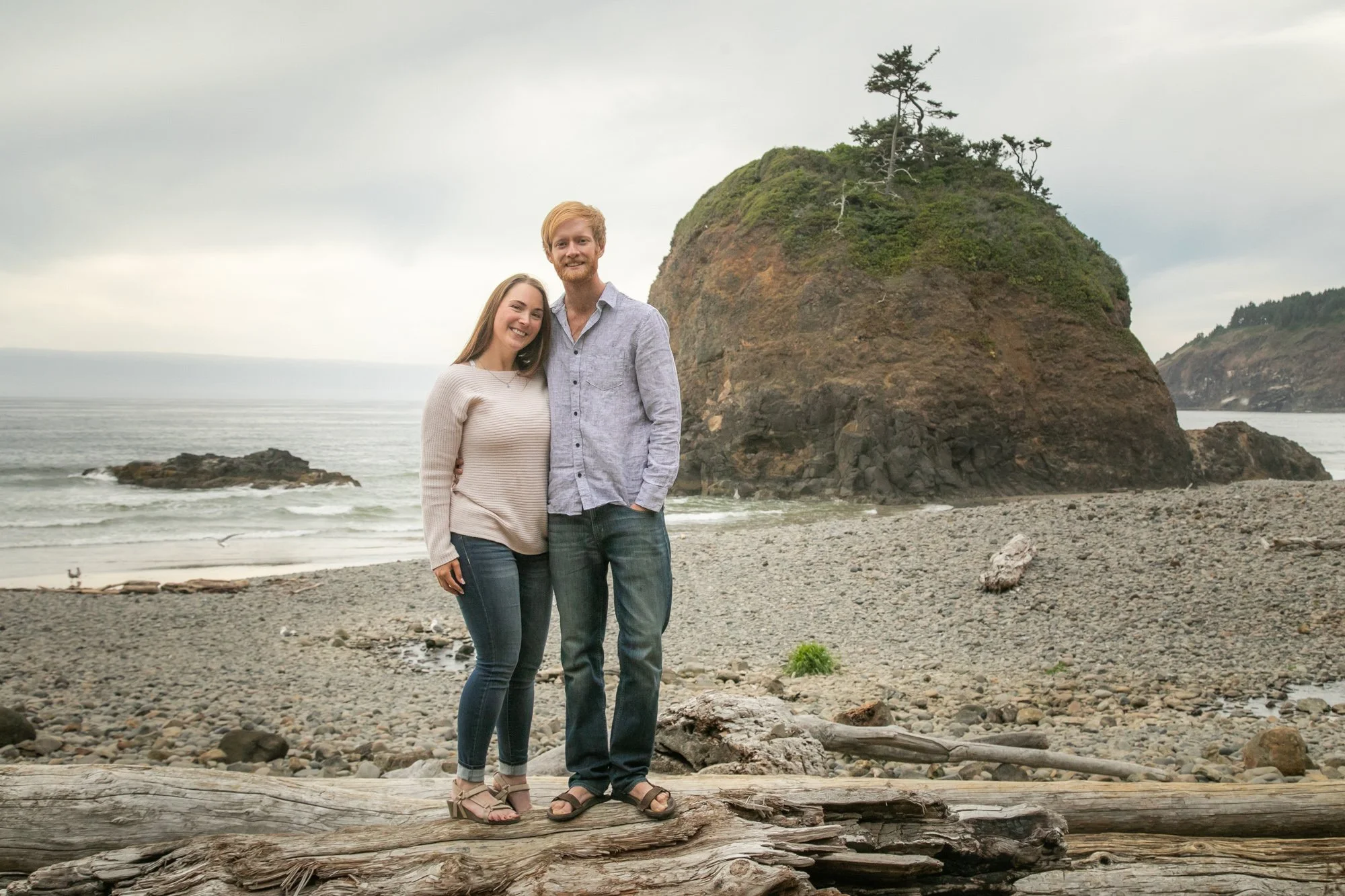 OregonCoast-Enagagement-ShortBeach-DanRice21-018.jpg
