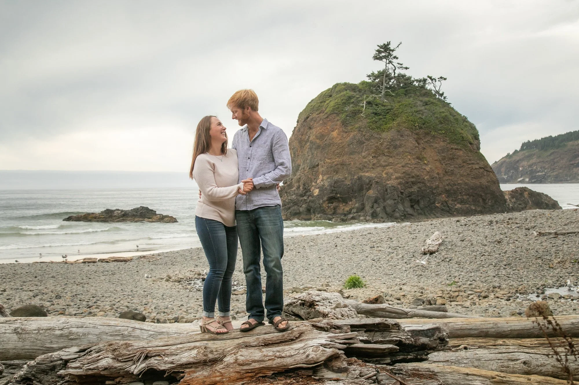 OregonCoast-Enagagement-ShortBeach-DanRice21-019.jpg