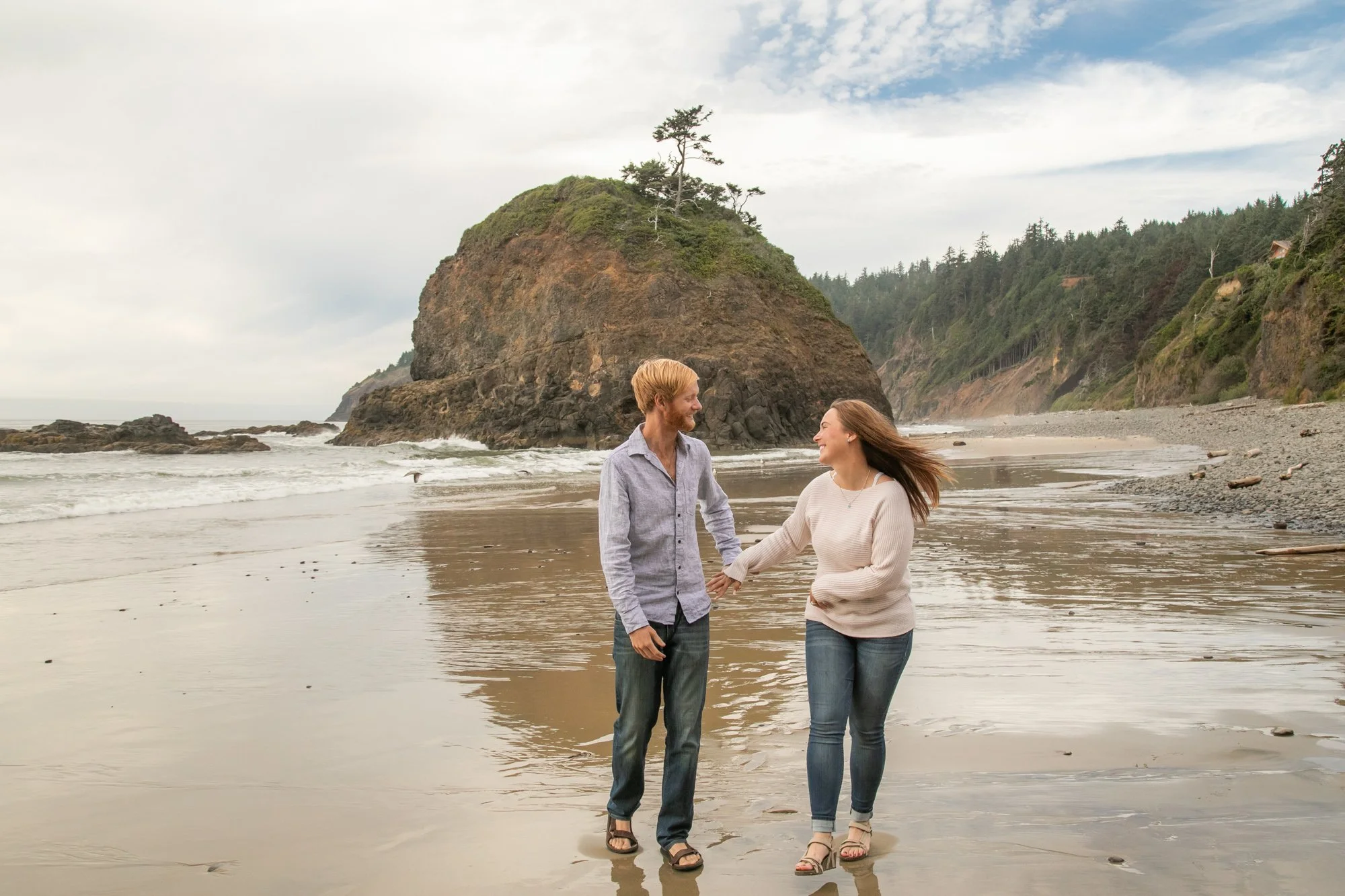 OregonCoast-Enagagement-ShortBeach-DanRice21-023.jpg