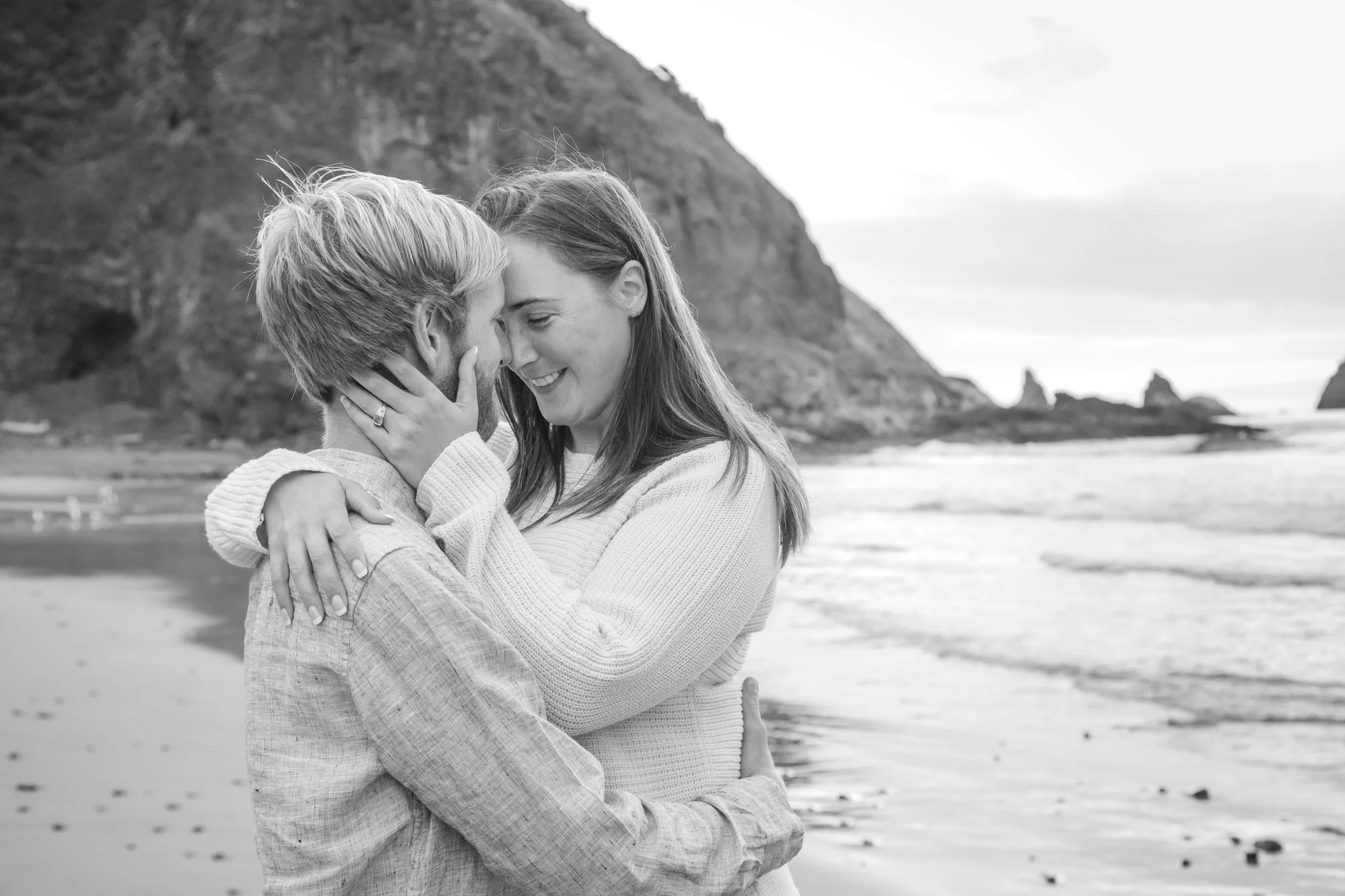 OregonCoast-Enagagement-ShortBeach-DanRice21-035.jpg