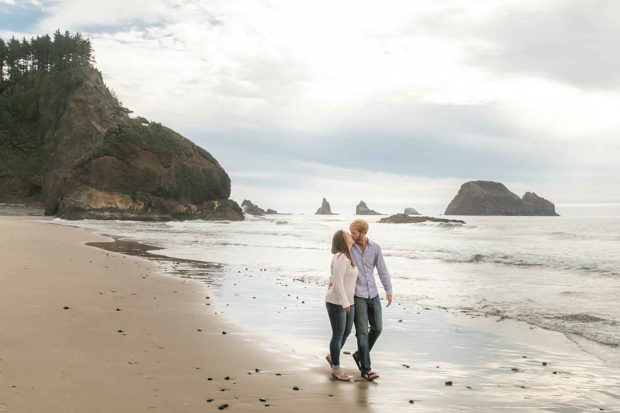 OregonCoast-Enagagement-ShortBeach-DanRice21-057.jpg