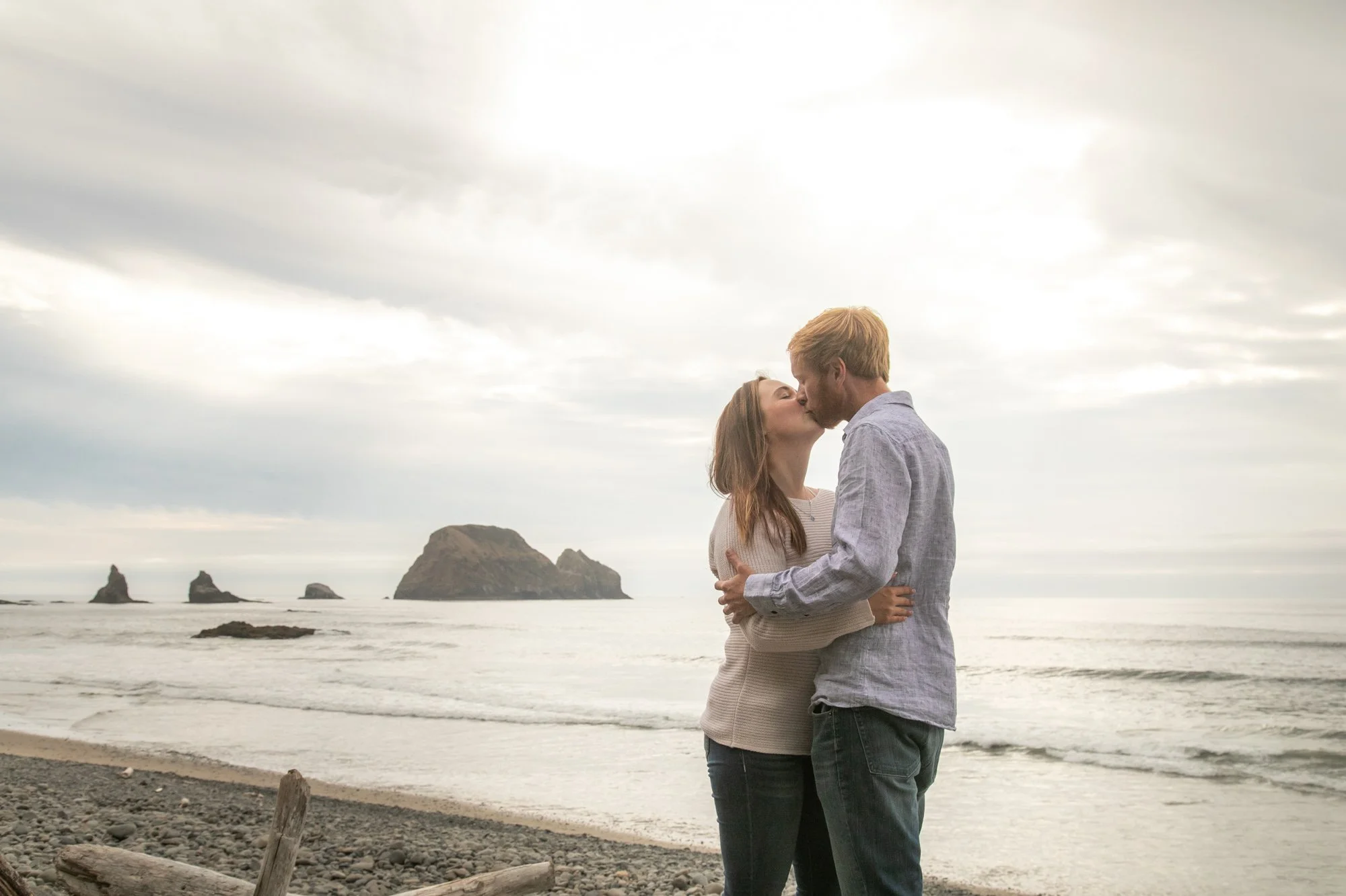 OregonCoast-Enagagement-ShortBeach-DanRice21-065.jpg