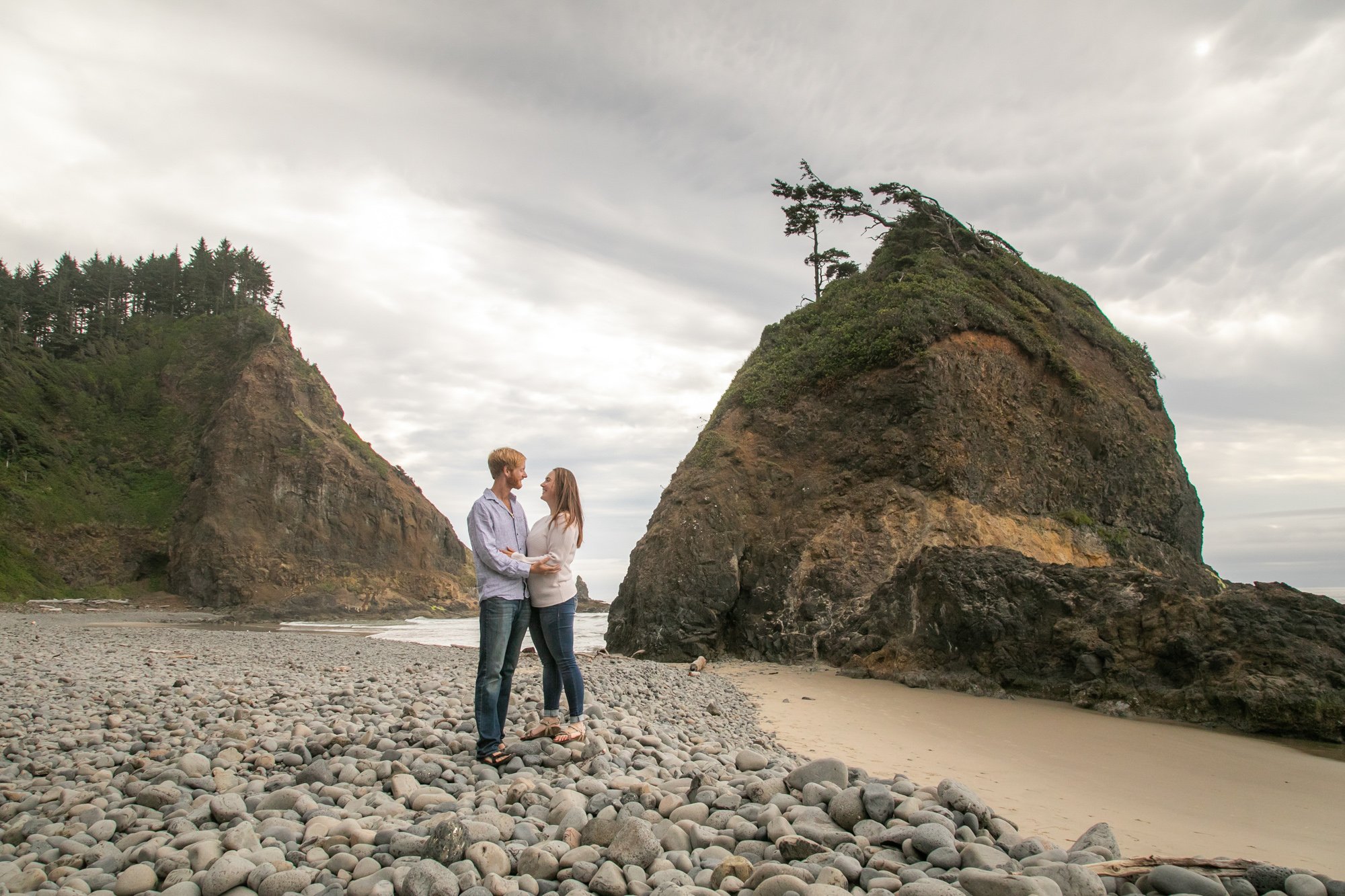 OregonCoast-Enagagement-ShortBeach-DanRice21-077.jpg