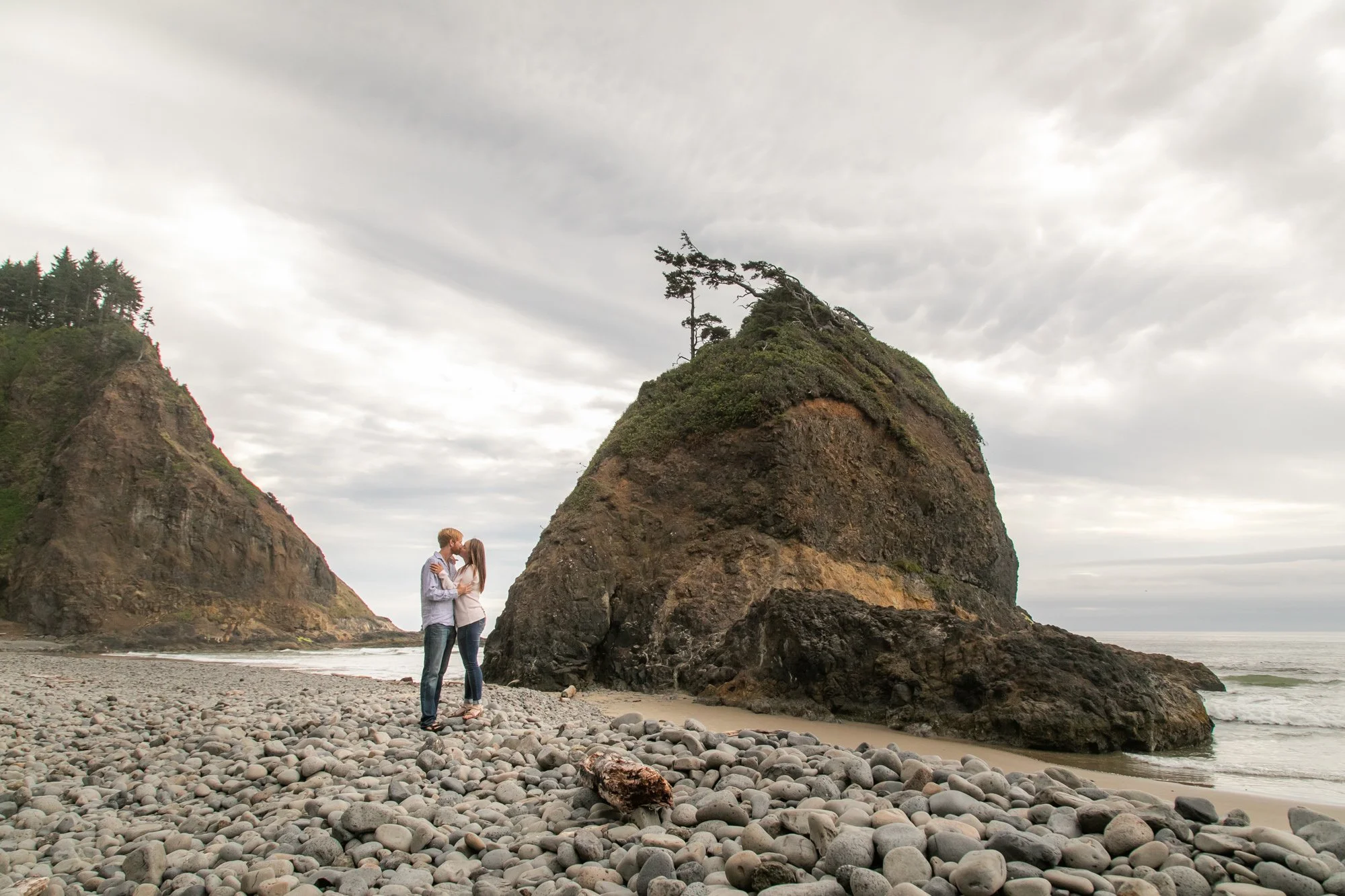 OregonCoast-Enagagement-ShortBeach-DanRice21-078.jpg