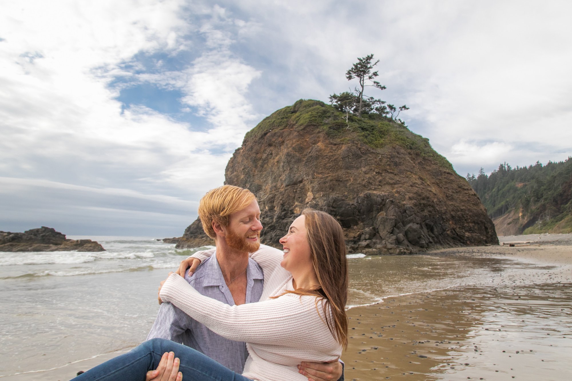 OregonCoast-Enagagement-ShortBeach-DanRice21-093.jpg