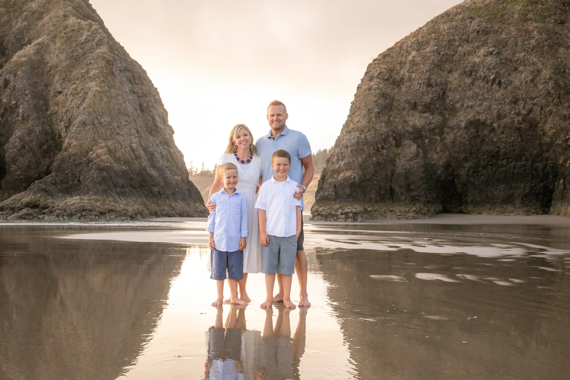 CannonBeach-FamilyPhotography-DanRice-07-21-037.jpg