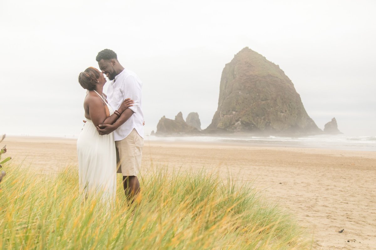 OregonCoast-CannonBeach-Elopement-Wedding-Photographer-DanRice-21-354.jpg