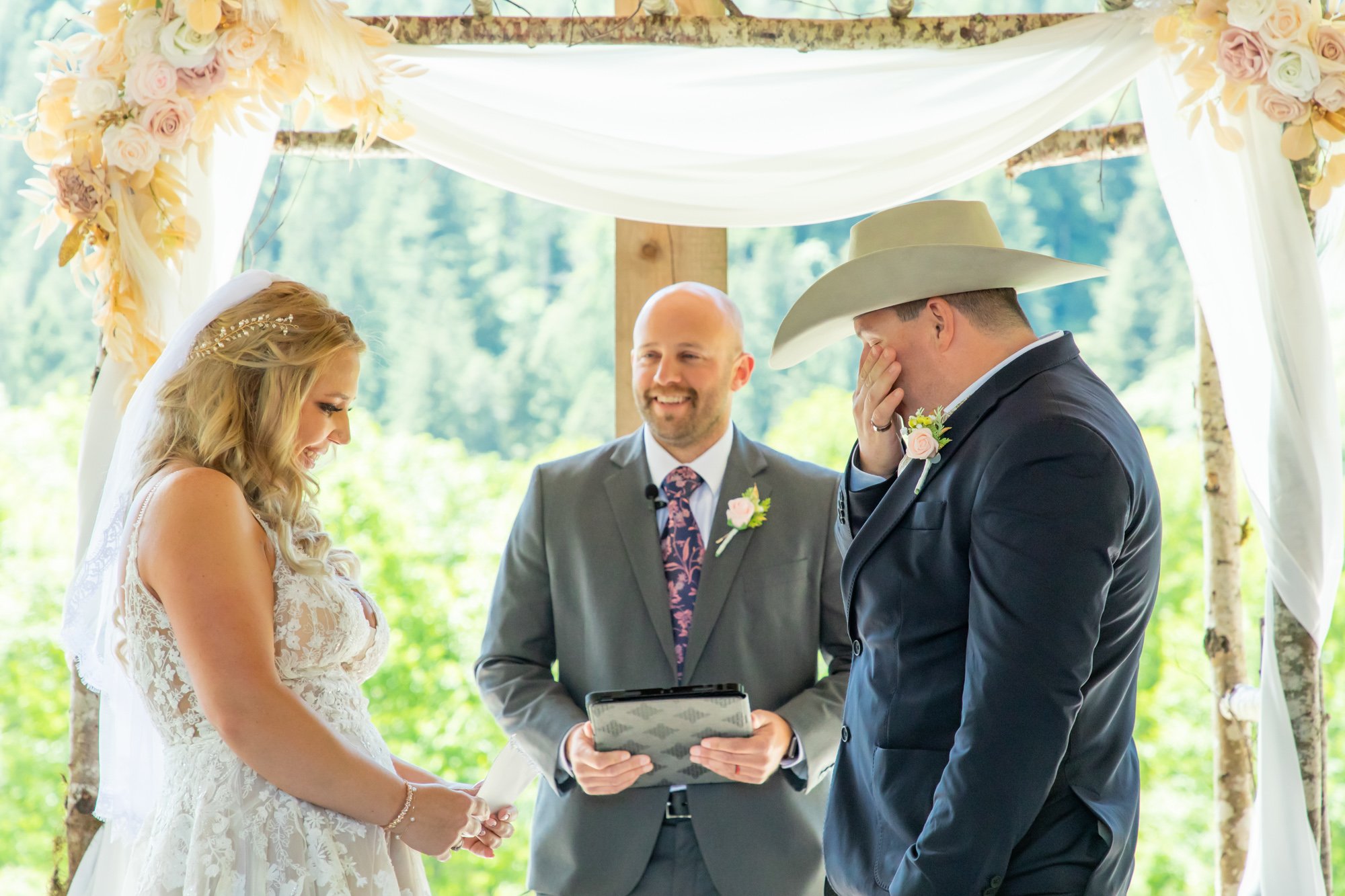 HydrangeaRanch-Wedding-Photography-OregonCoast22-031.jpg