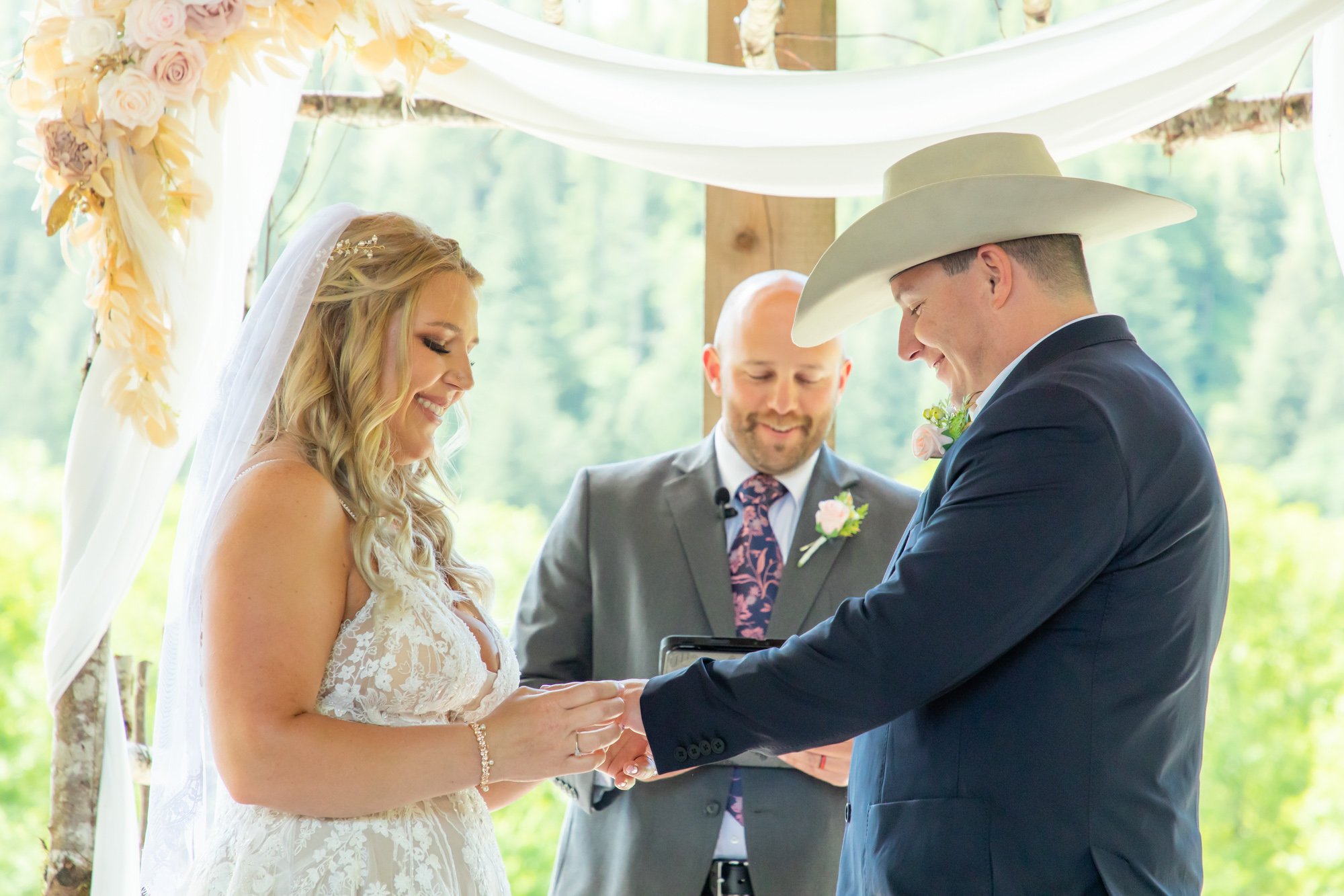 HydrangeaRanch-Wedding-Photography-OregonCoast22-032.jpg