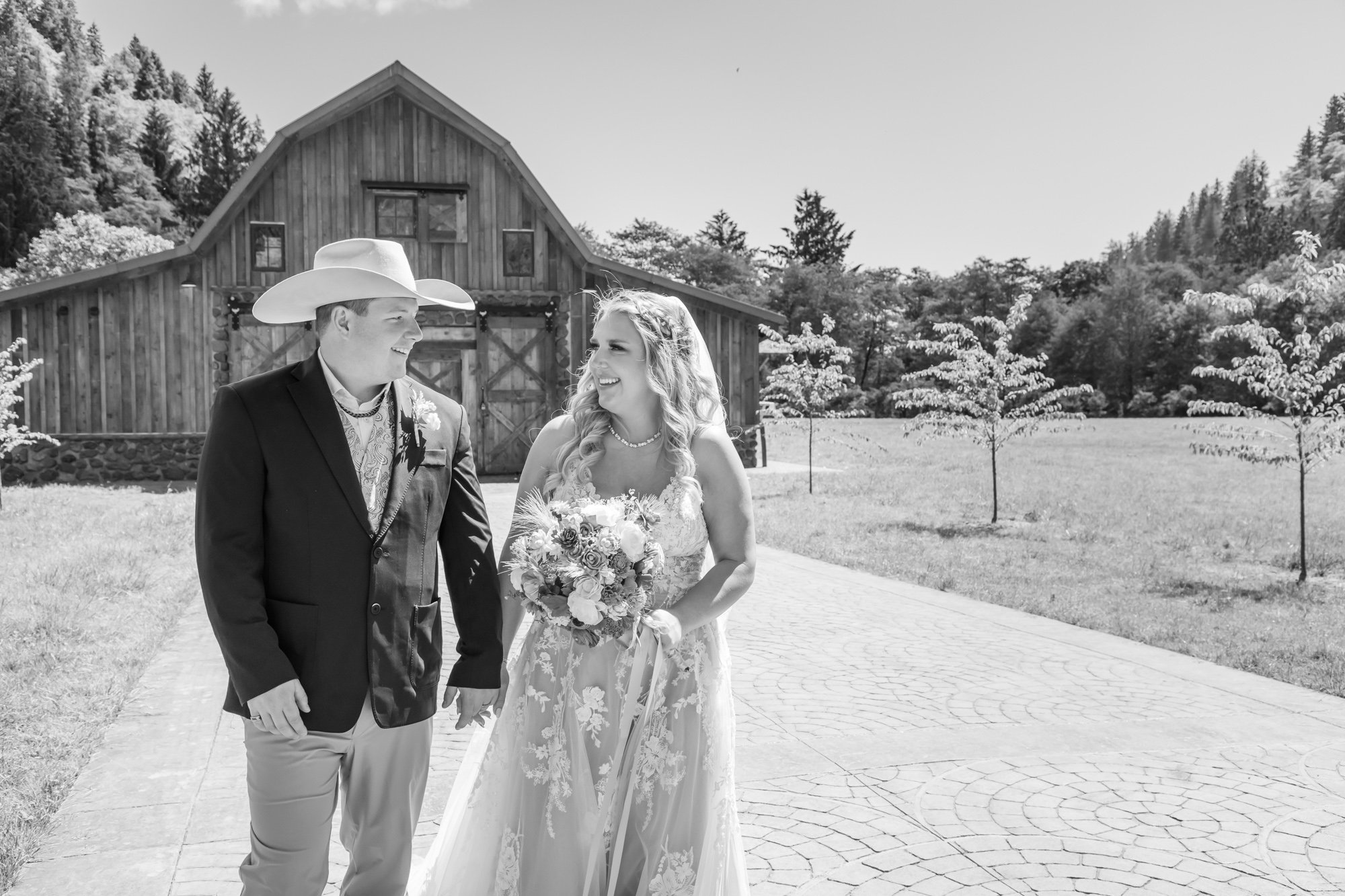 HydrangeaRanch-Wedding-Photography-OregonCoast22-051.jpg