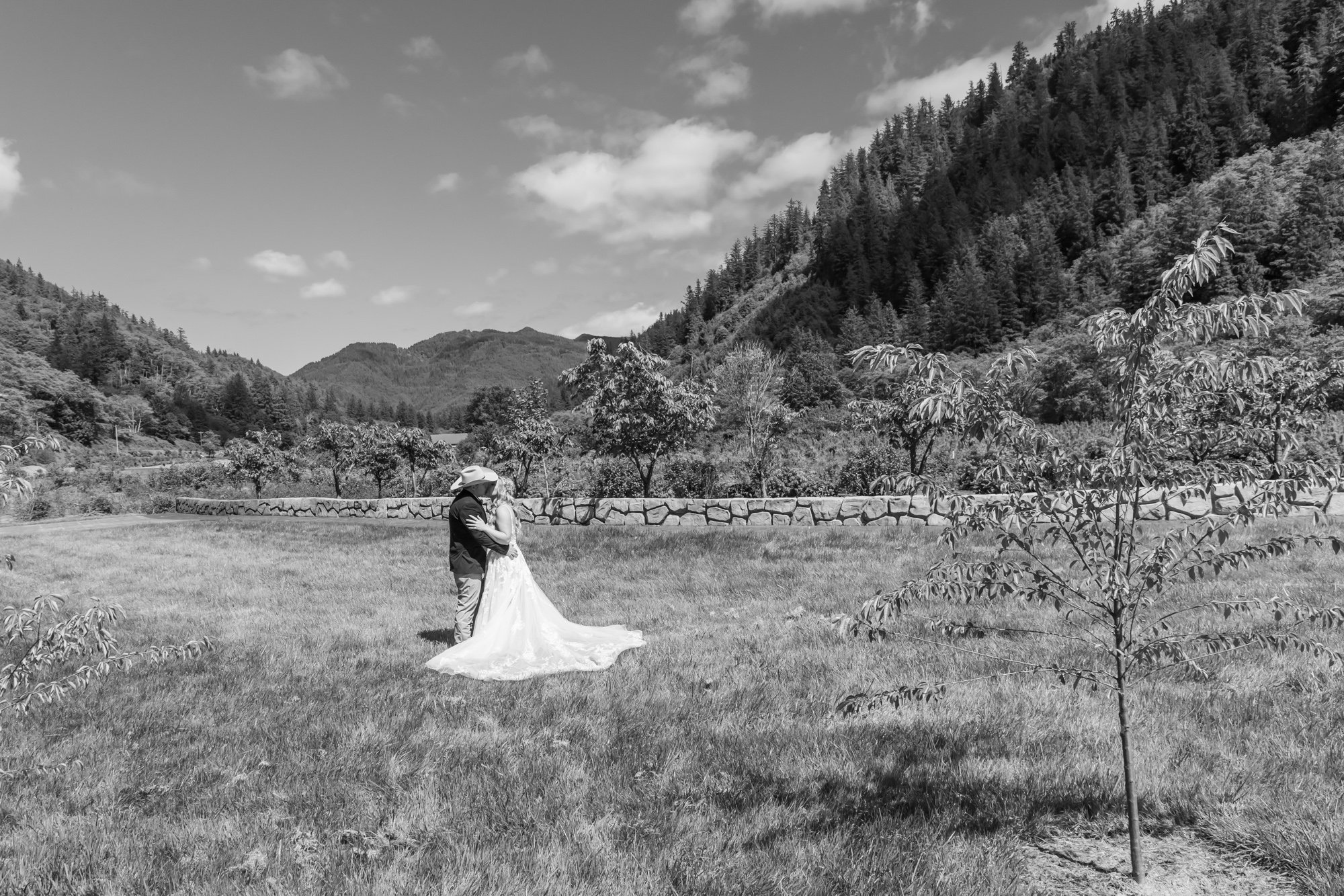 HydrangeaRanch-Wedding-Photography-OregonCoast22-056.jpg